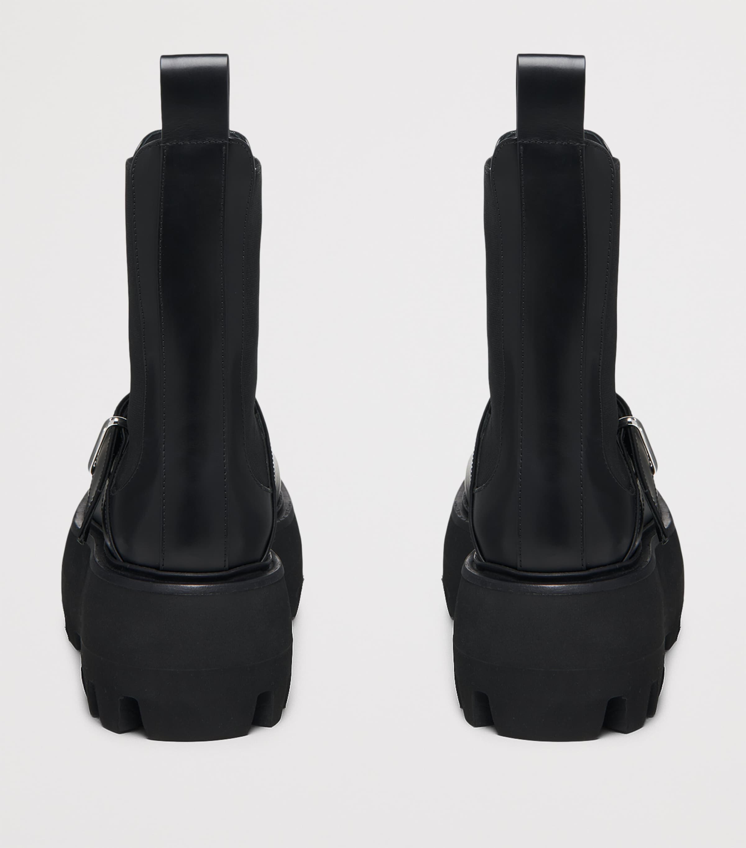 Alexander Mcqueen Leather Sofa Ankle Boots In Black