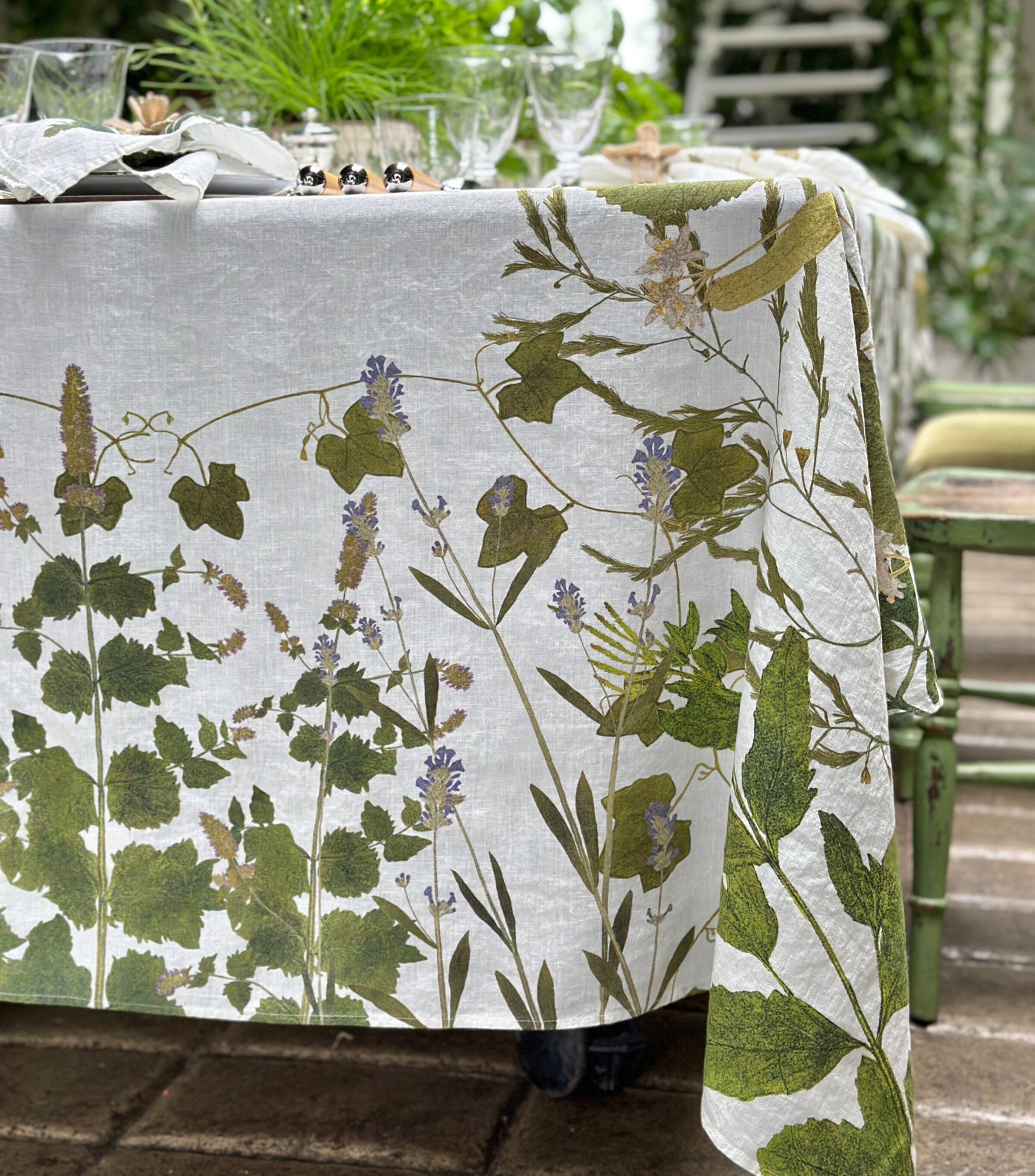 Linen Herb Garden Tablecloth (165cm x 380cm) GREEN Image 4
