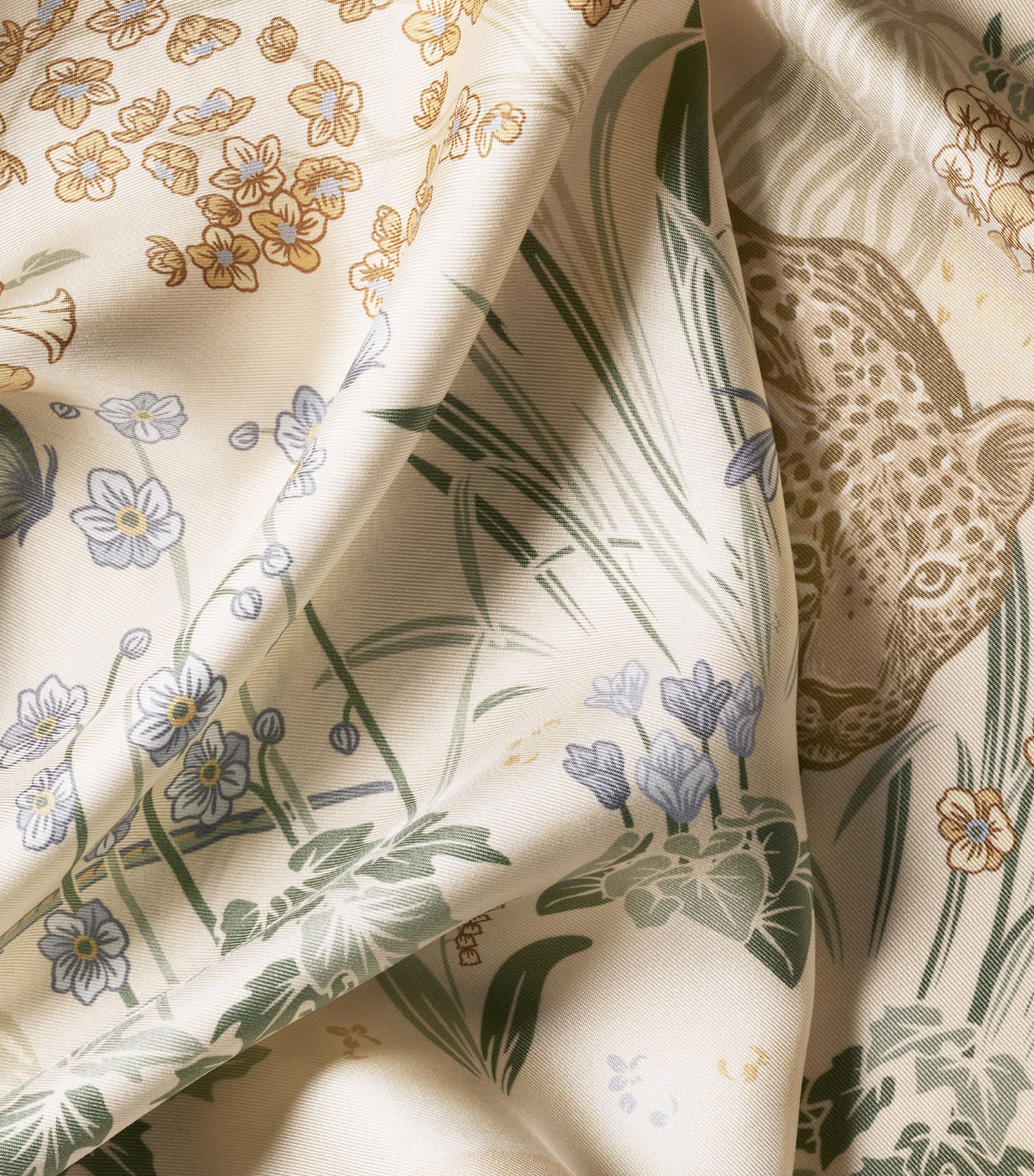 Cartier Silk Blooming Panthère Square Scarf Beige Image 5