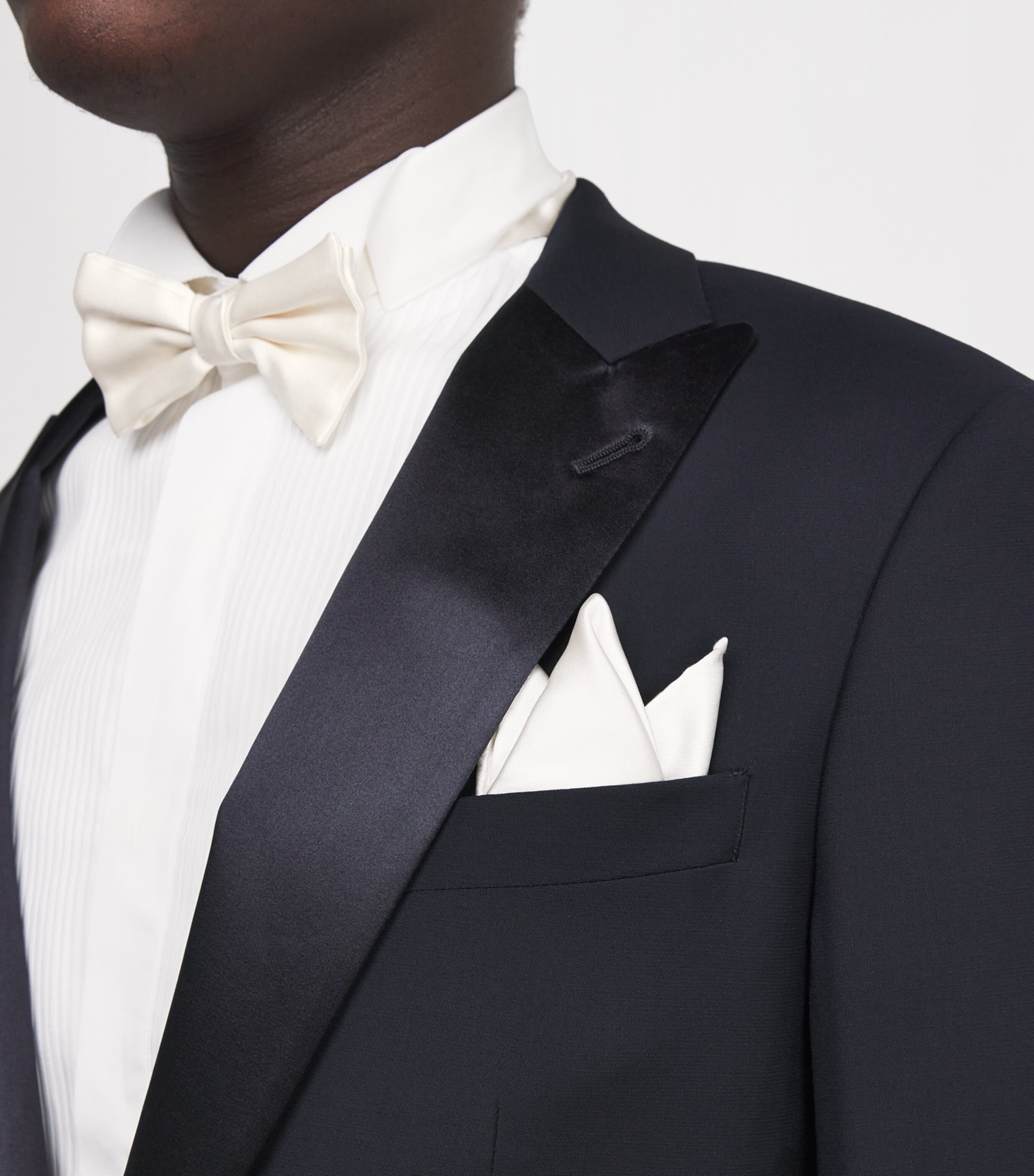 Silk Pre-Tied Bowtie 00010 Image 2