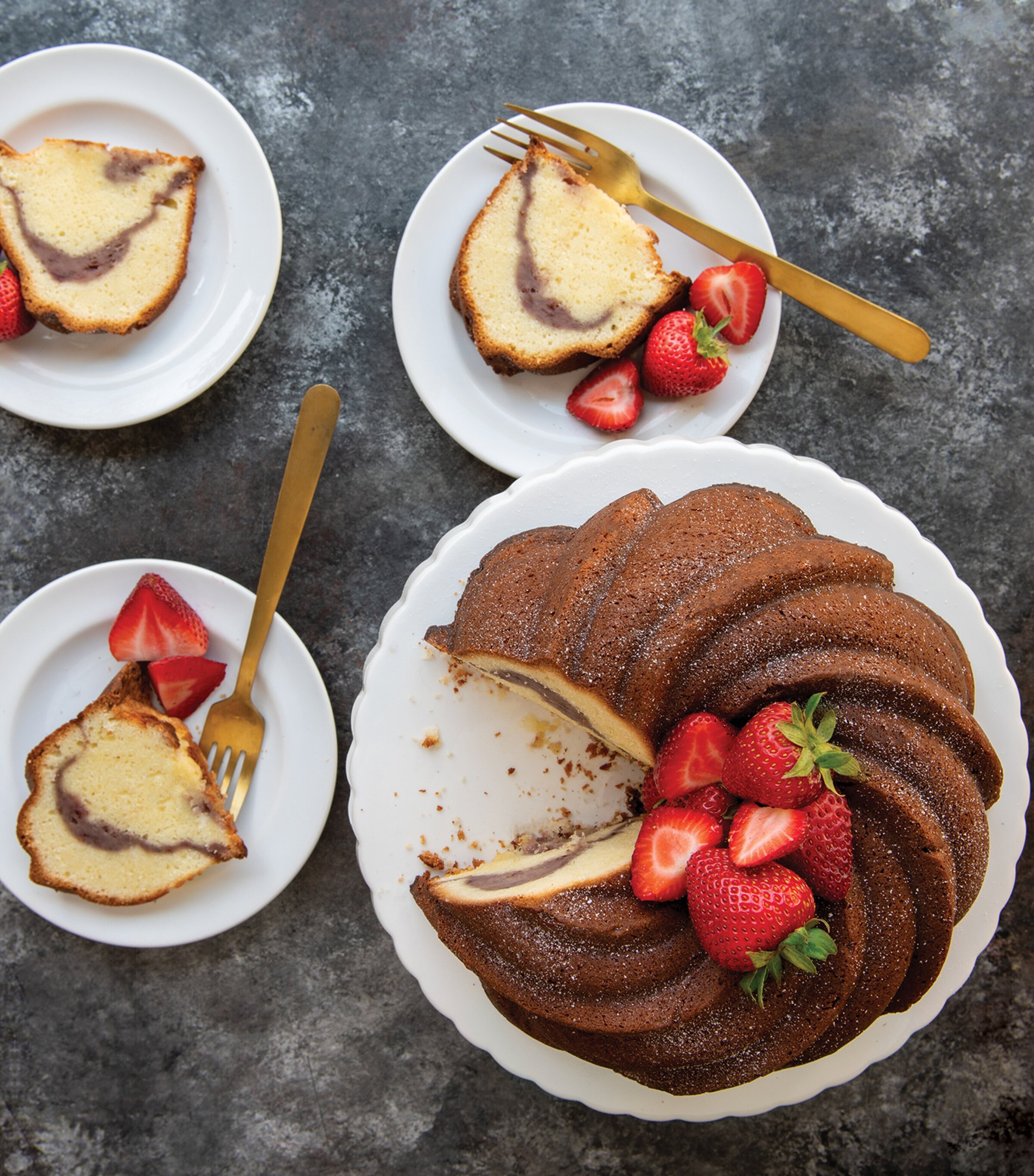 Nordic Ware Heritage Bundt Pan (25.5cm) Gold Image 5