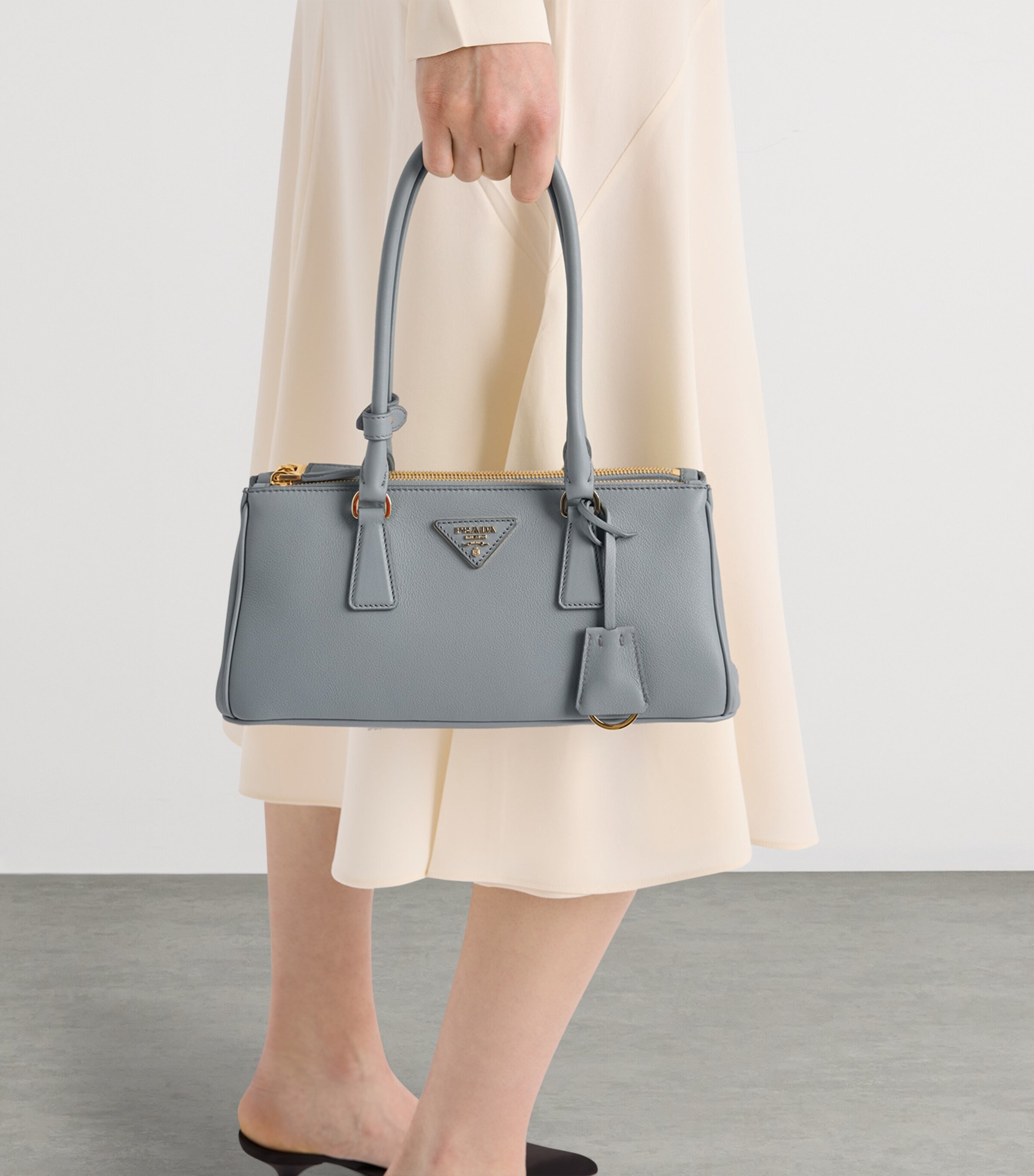Medium Leather Galleria Top-Handle Bag F0384 Image 7