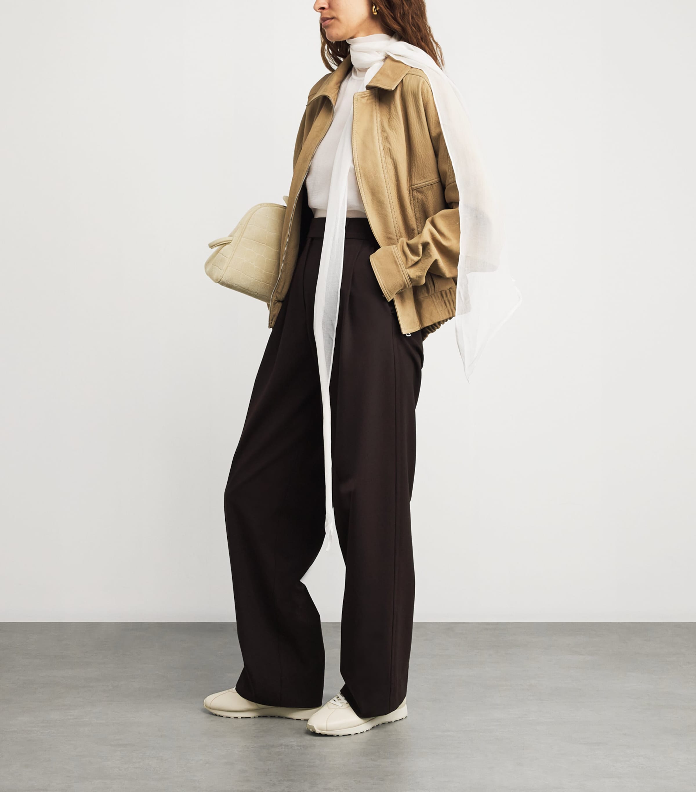 Silk Wisp Tie Blouse CREAM Image 2