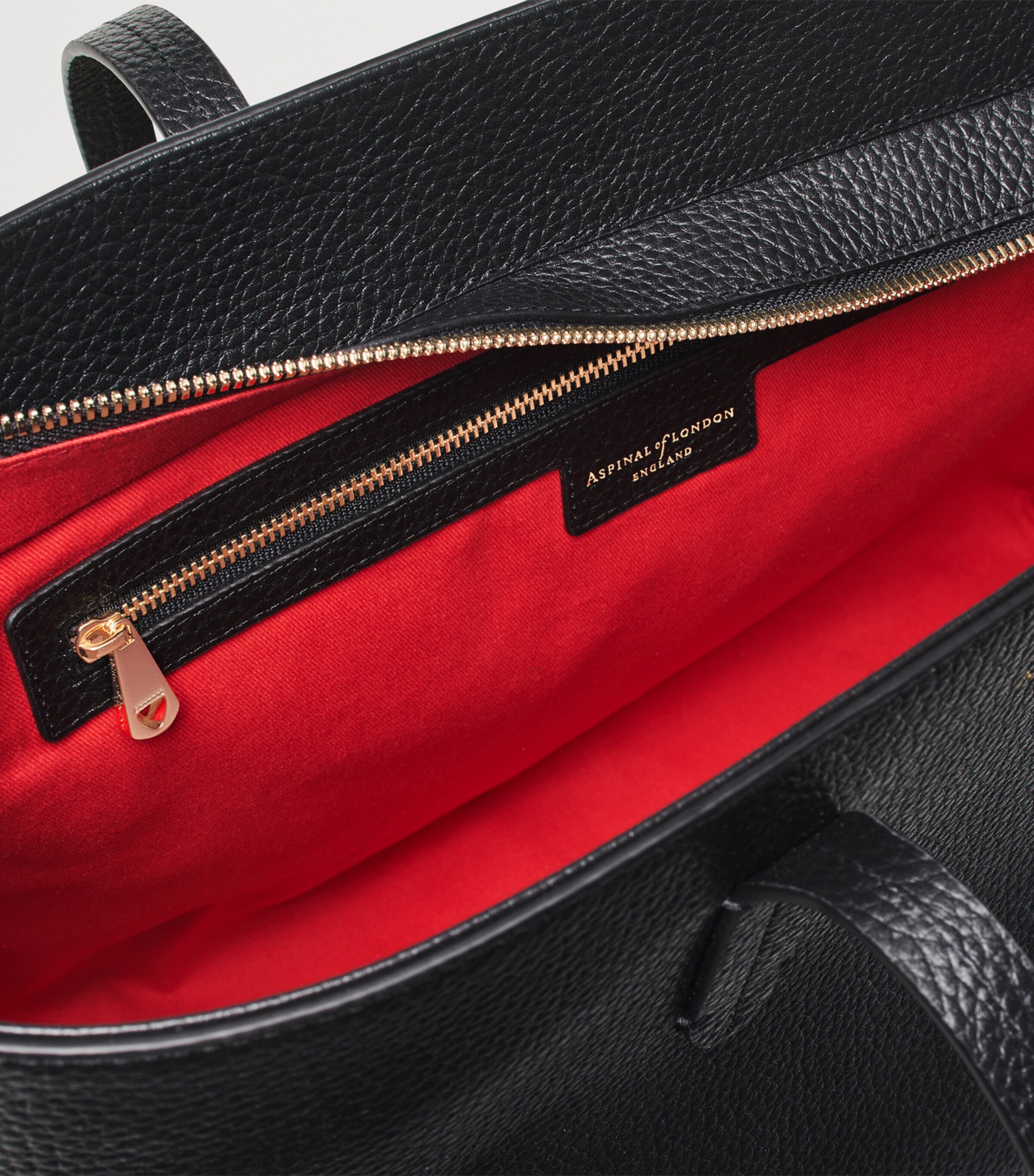 Leather East West Tote Bag BLACK Image 8