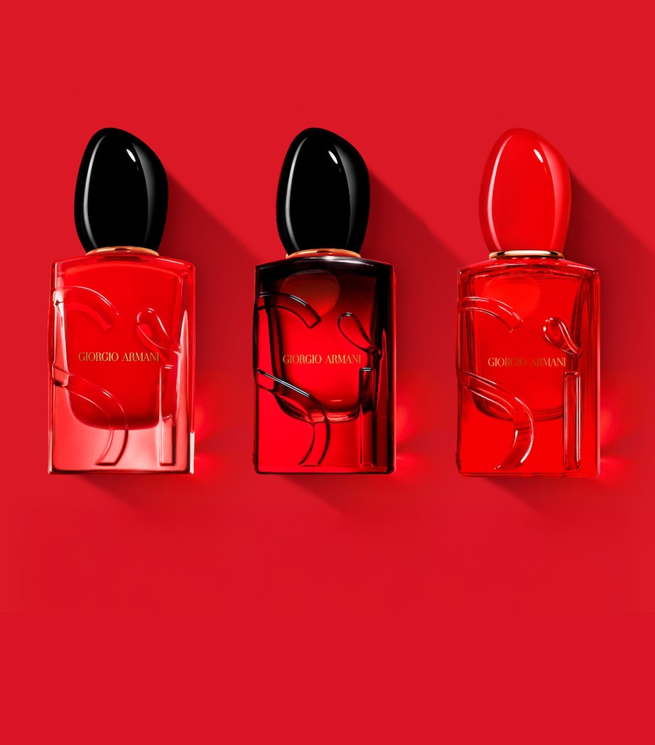 Si Passione Red Musk Eau de Parfum (30ml) NO COLOUR Image 5