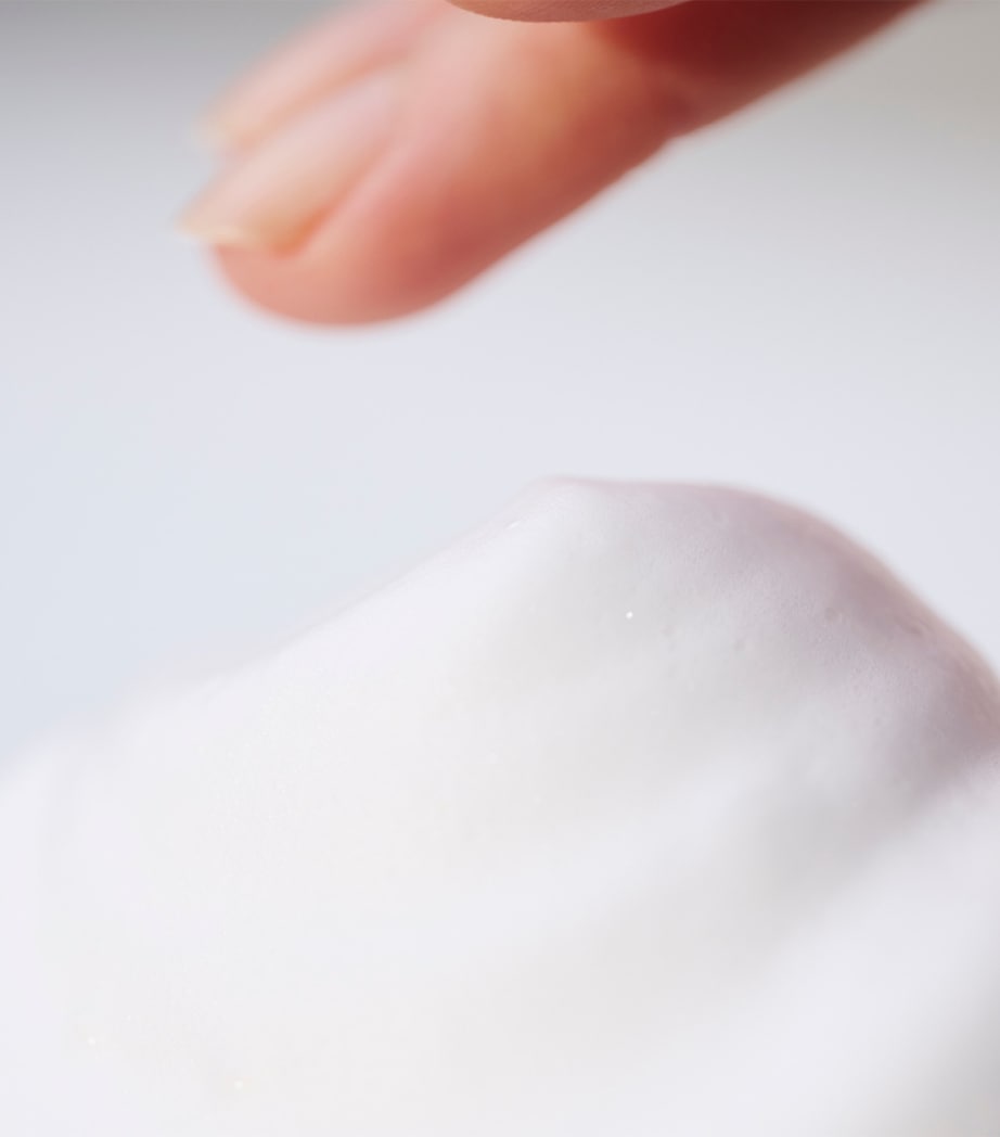 Sensai Silky Purifying Creamy Soap (125ml) Image 8