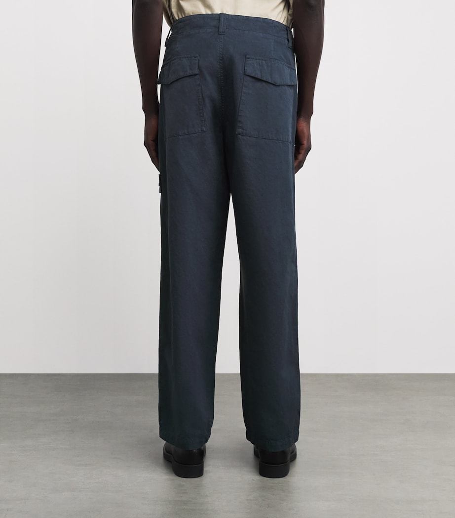 Stone Island Mens Cotton-Linen Ghost Fatigue Trousers Image 5