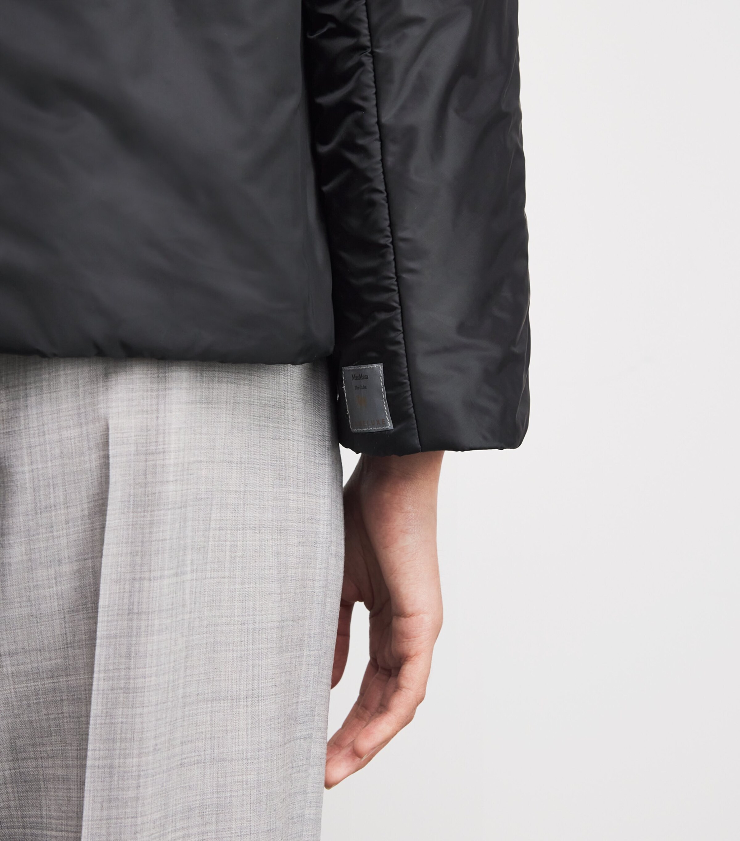 CAMELUXE Padded Jacket BLACK Image 6