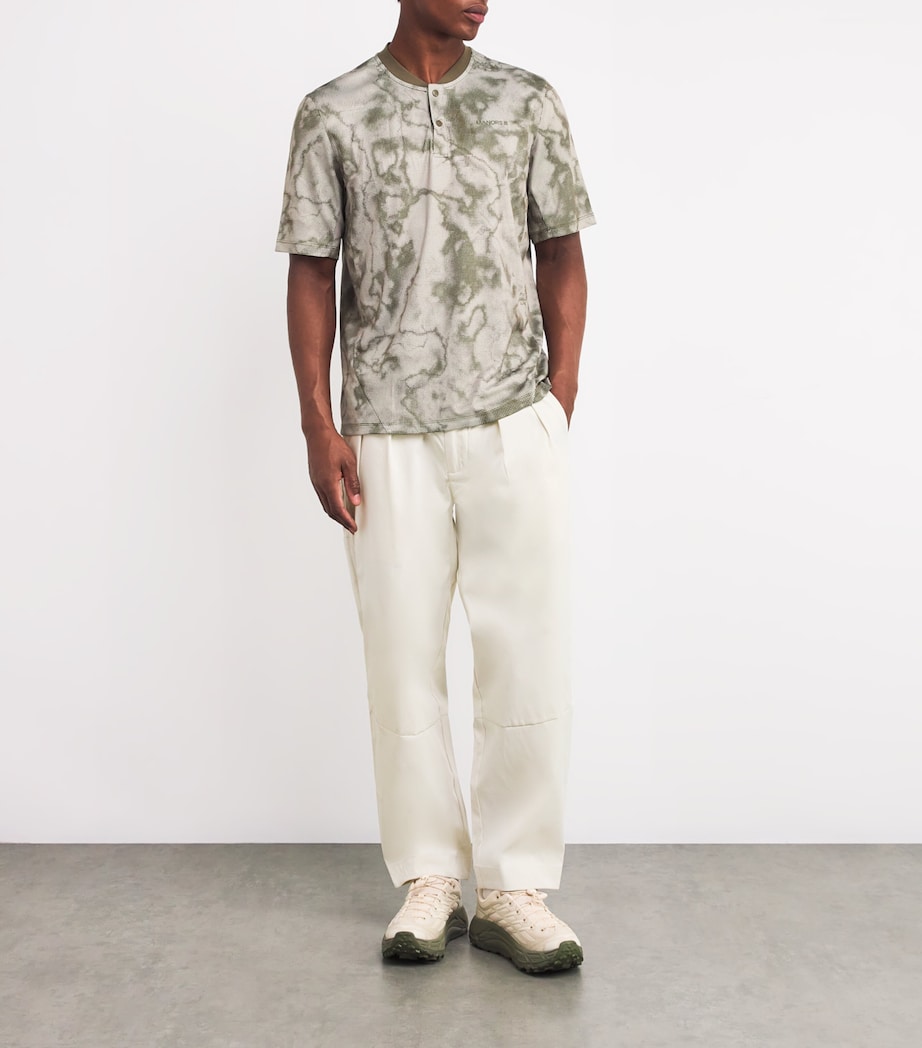 Manors Mens Water-Repellent Greenskeeper Chinos Pebble Image 2