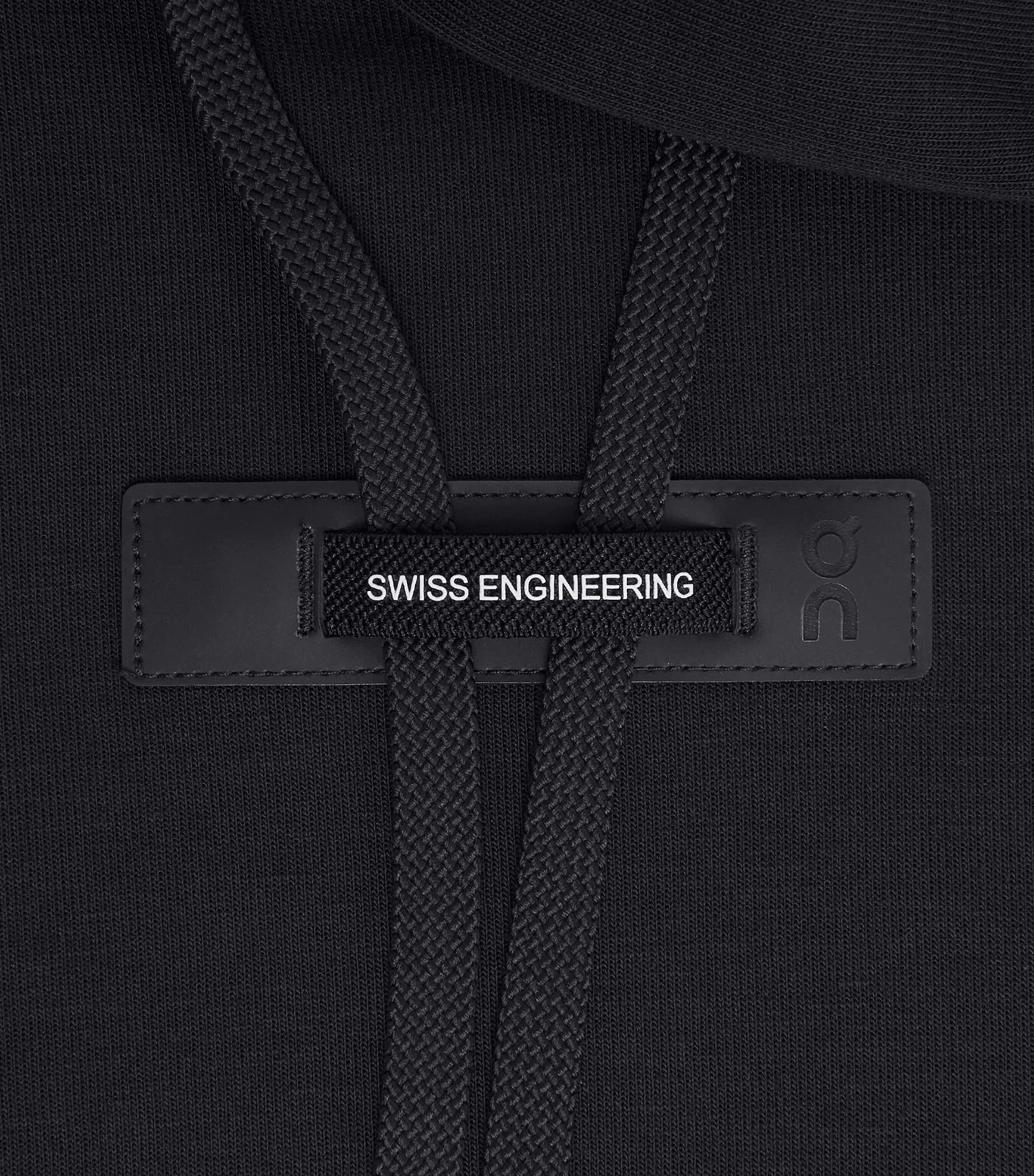 On Womens Cotton-Blend Focus Tech Hoodie Black Image 6