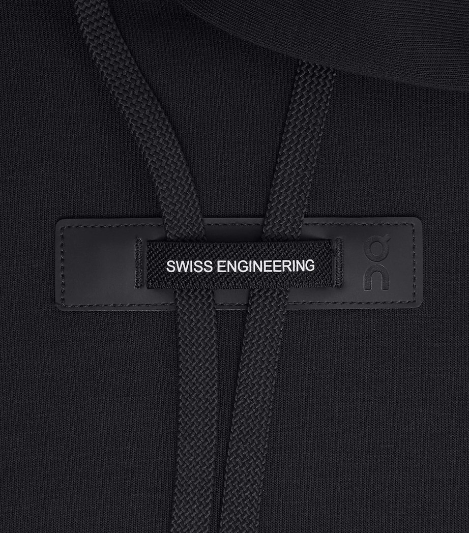 On Womens Cotton-Blend Focus Tech Hoodie Black Image 6