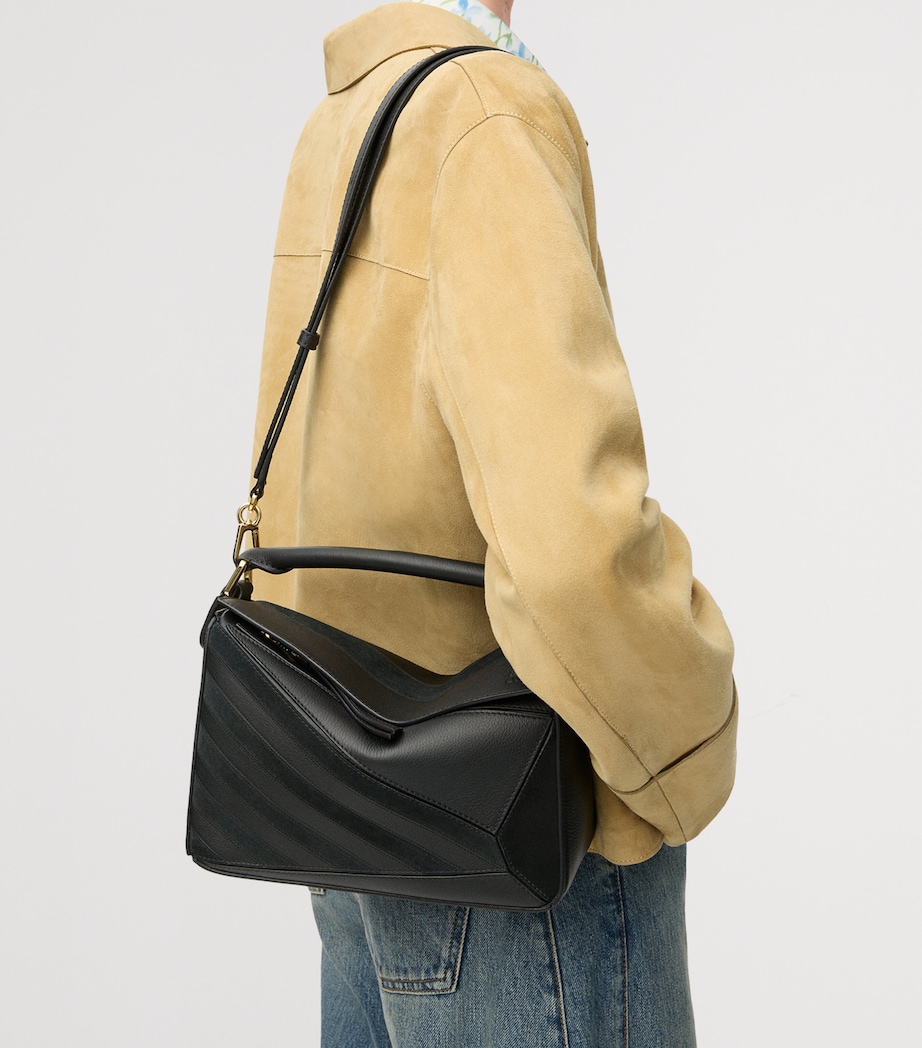 Small Leather Stripe Puzzle Edge Top-Handle Bag BLACK Image 10