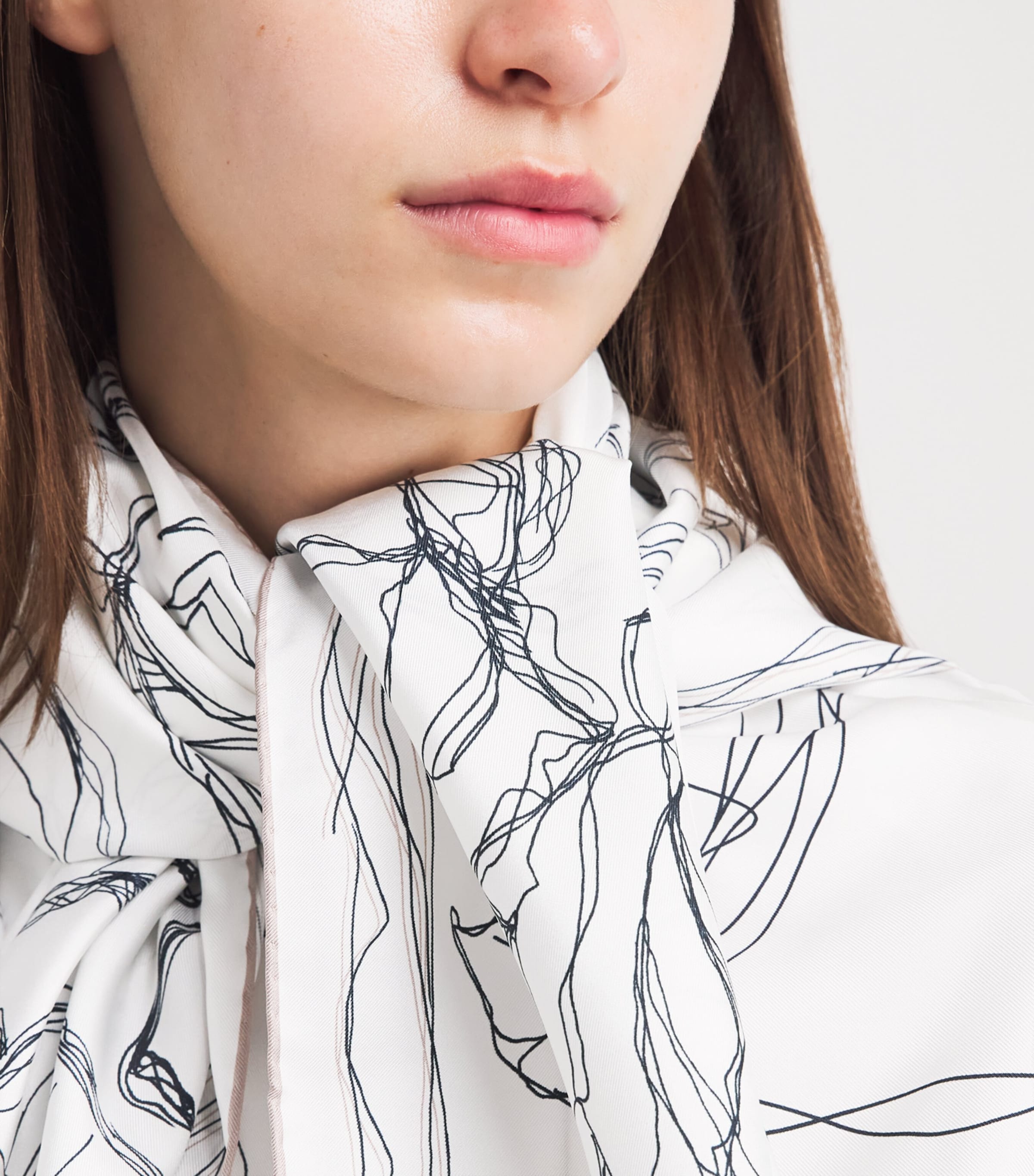 Fabiana Filippi Silk Twill Printed Scarf Bianco/blu/cacha Image 3