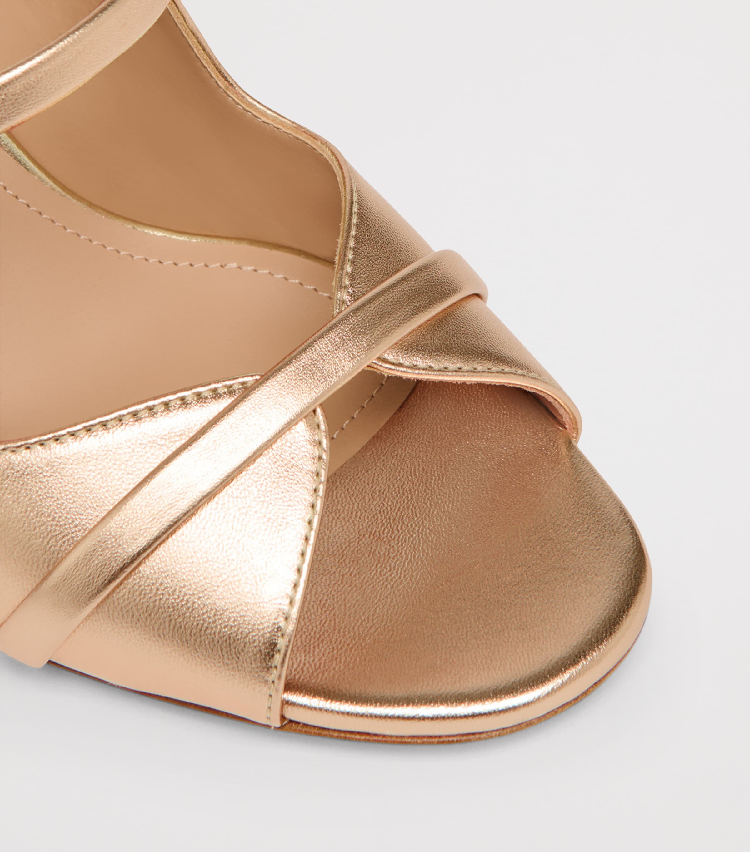 サンダル・ミュール MALONE SOULIERS GOLD SANDALS Gold Metallic Leather Heeled Sandals | Malone Souliers