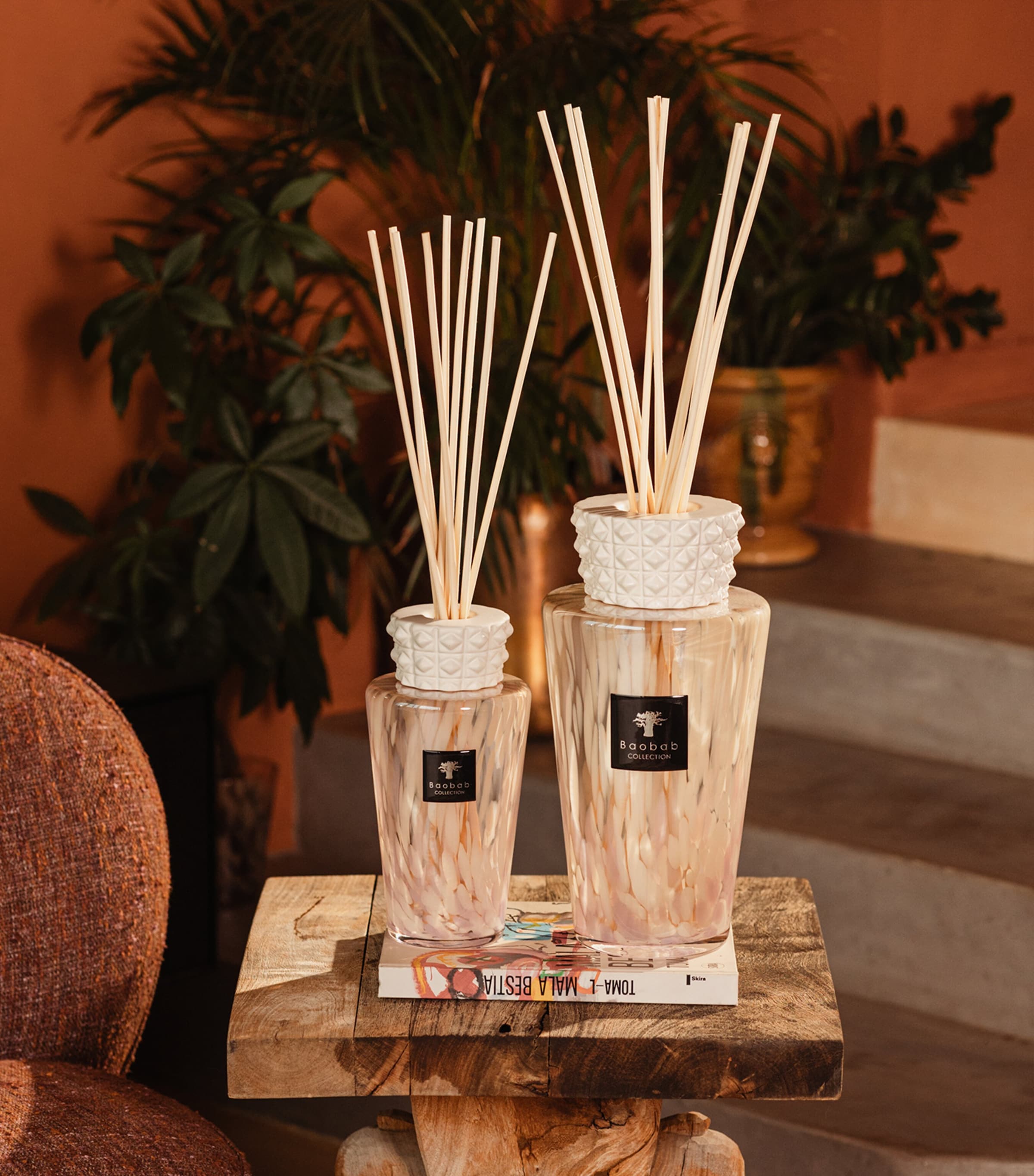 Baobab Collection Totem White Pearls Diffuser (2L) Clear And Pink Image 2