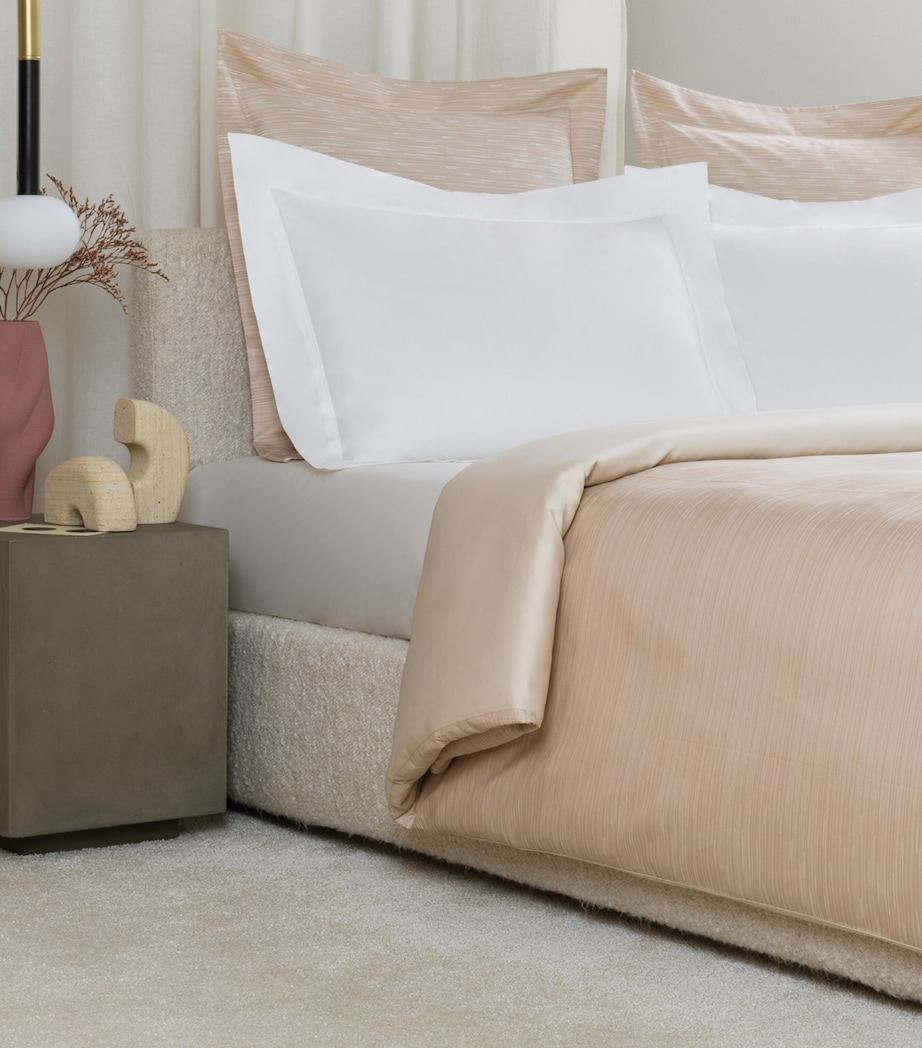 Frette Stardust Jacquard King Duvet Cover (260cm x 240cm) Vanilla/misty Image 2