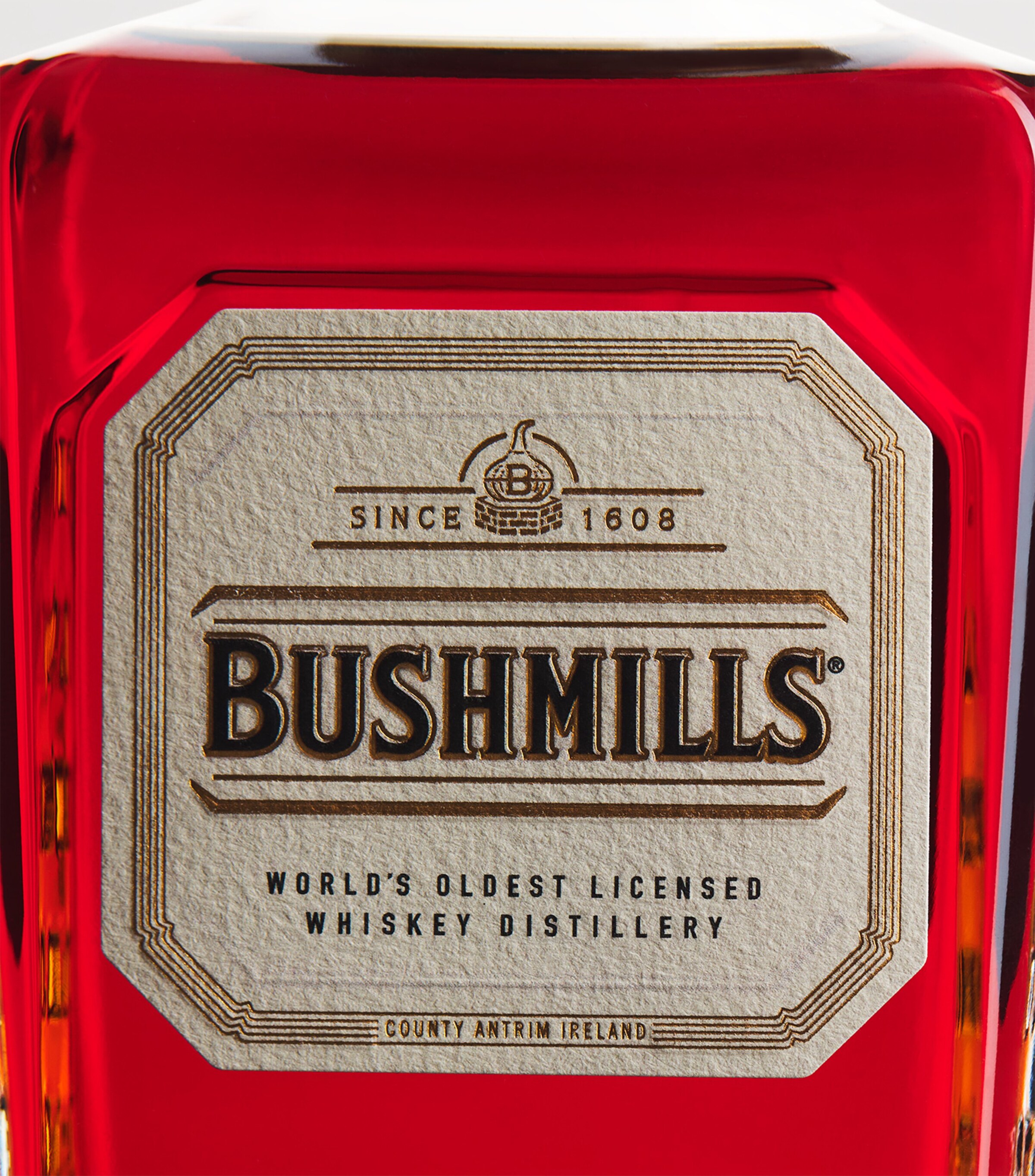 Bushmills 25-Year-Old Single Malt Irish Whisky (70cl) Image 3