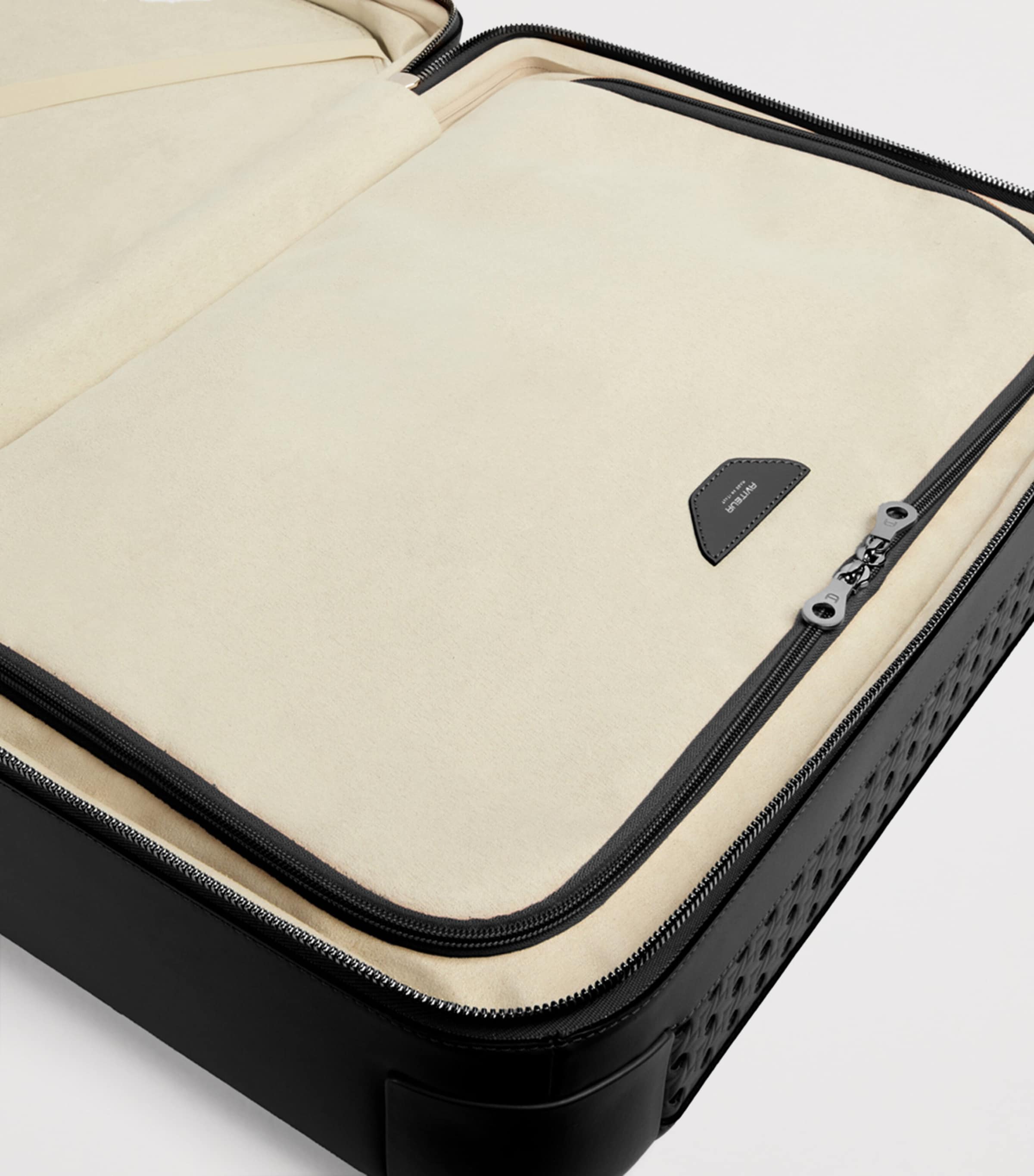 Leather Carry-On Suitcase (55cm) BLACK Image 9