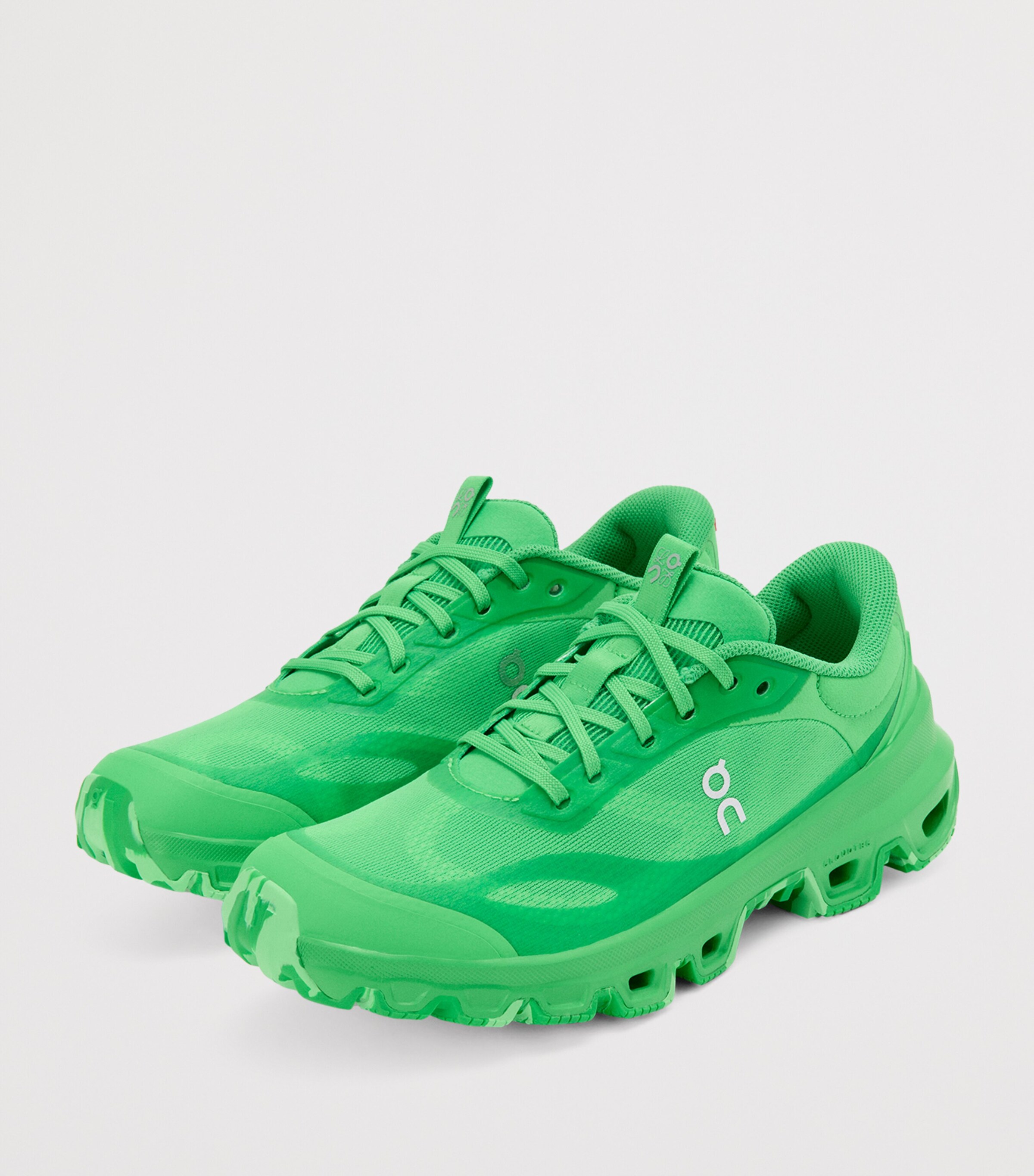 x On Cloudventure 2.0 Trainers GRASS GREEN Image 3