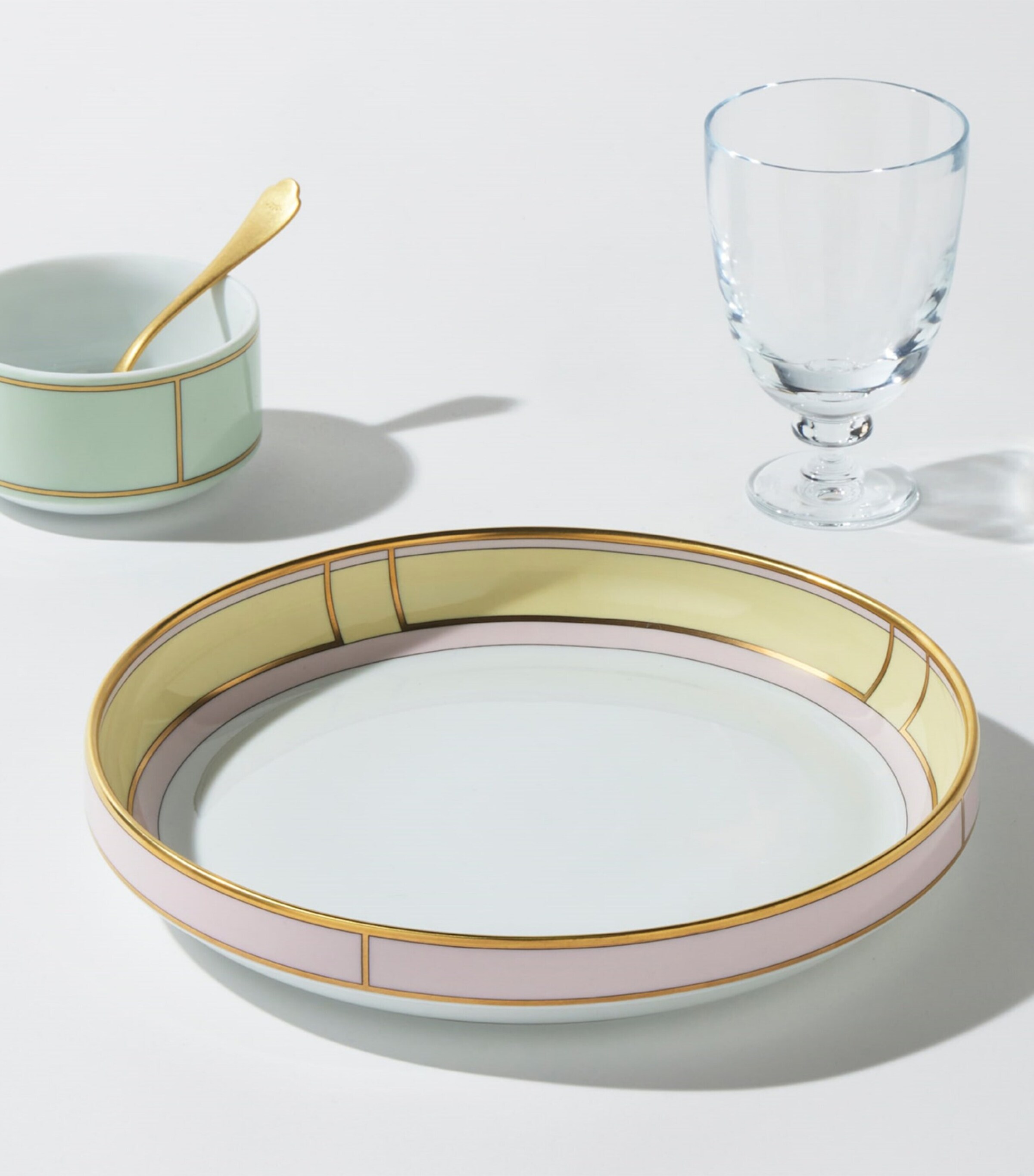 GINORI 1735 Porcelain Colonna Diva Giallo Fruit Holder (24cm) Image 3