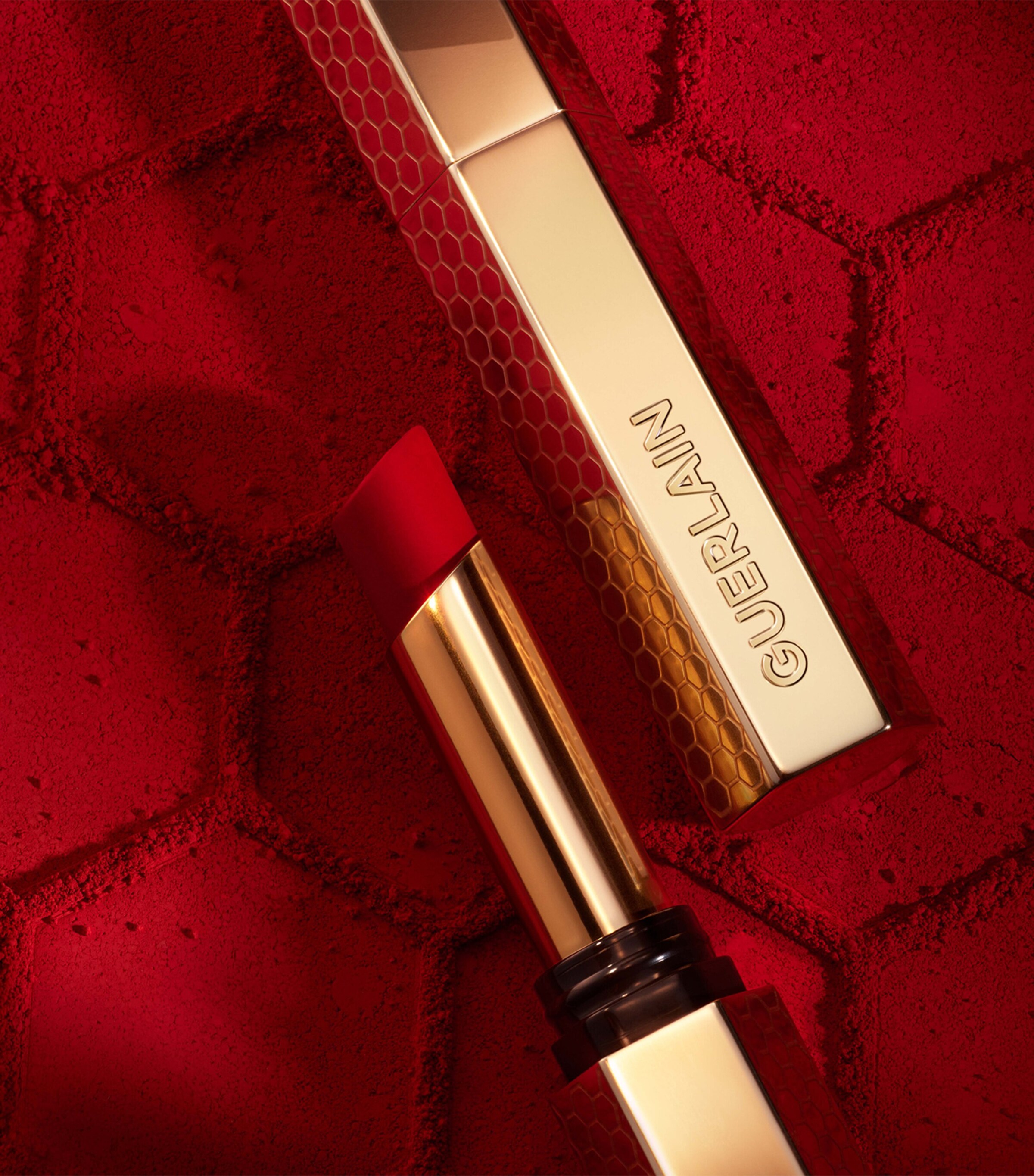 Guerlain KissKiss Honey-Infused Intense Lipstick - Refill Radiant Jasmine Image 6