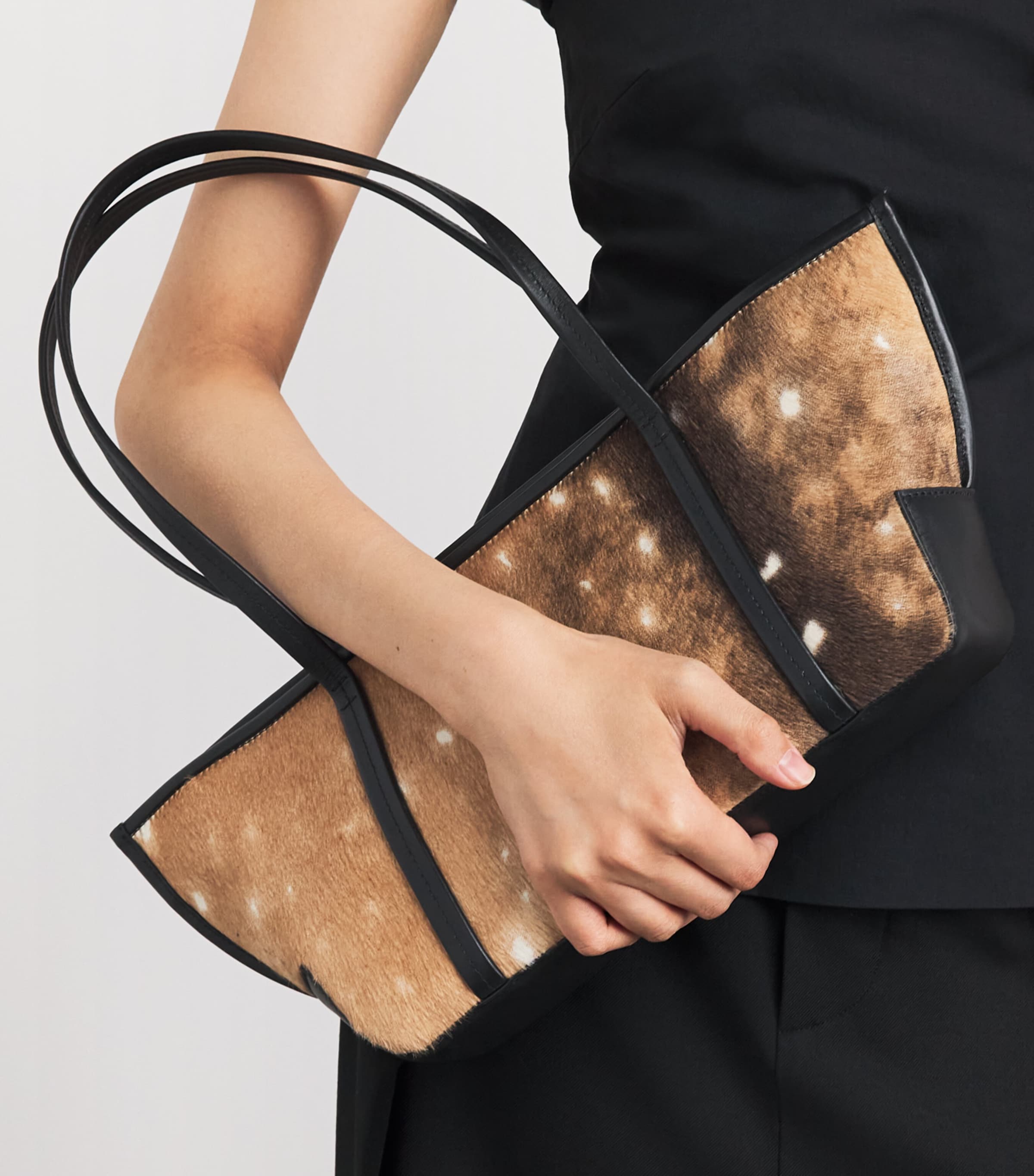 St. Agni Leather Fawn Slim Bateau Tote Bag Almond Image 4