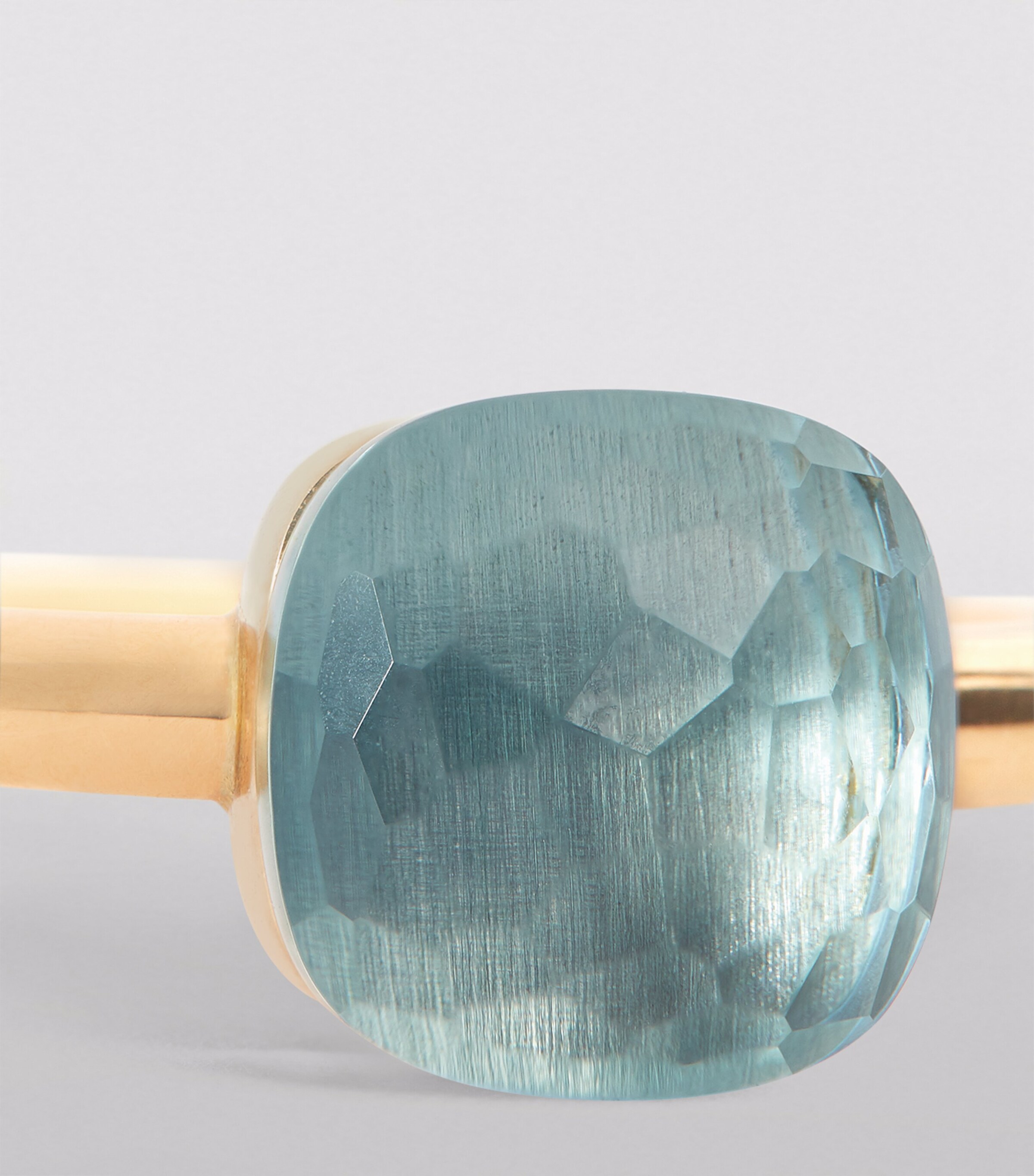 Mixed Gold and Blue Topaz Nudo Petit Ring 000OY Image 6