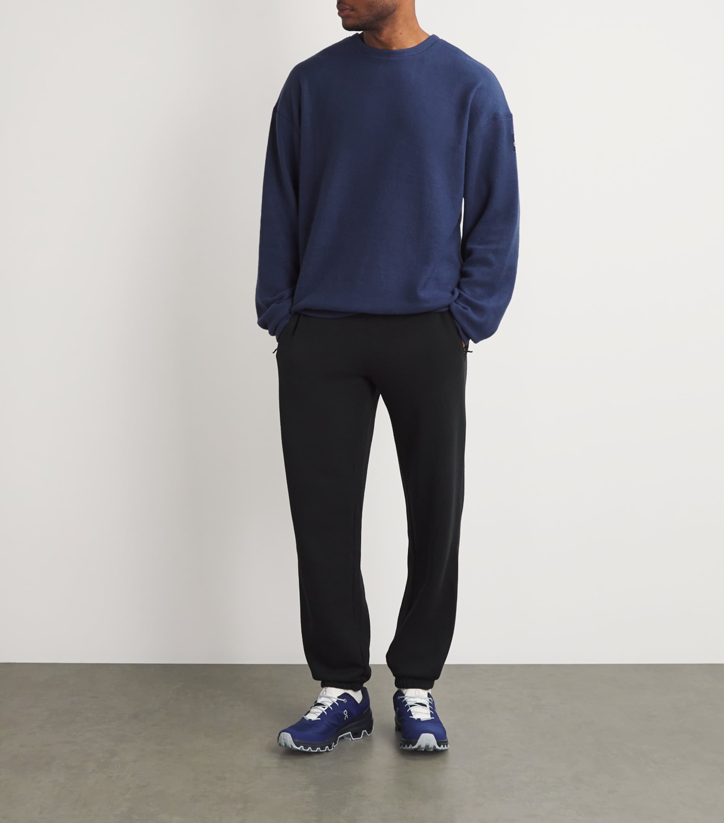 Alo Yoga Black Triumph Restore Sweatpants Harrods AE