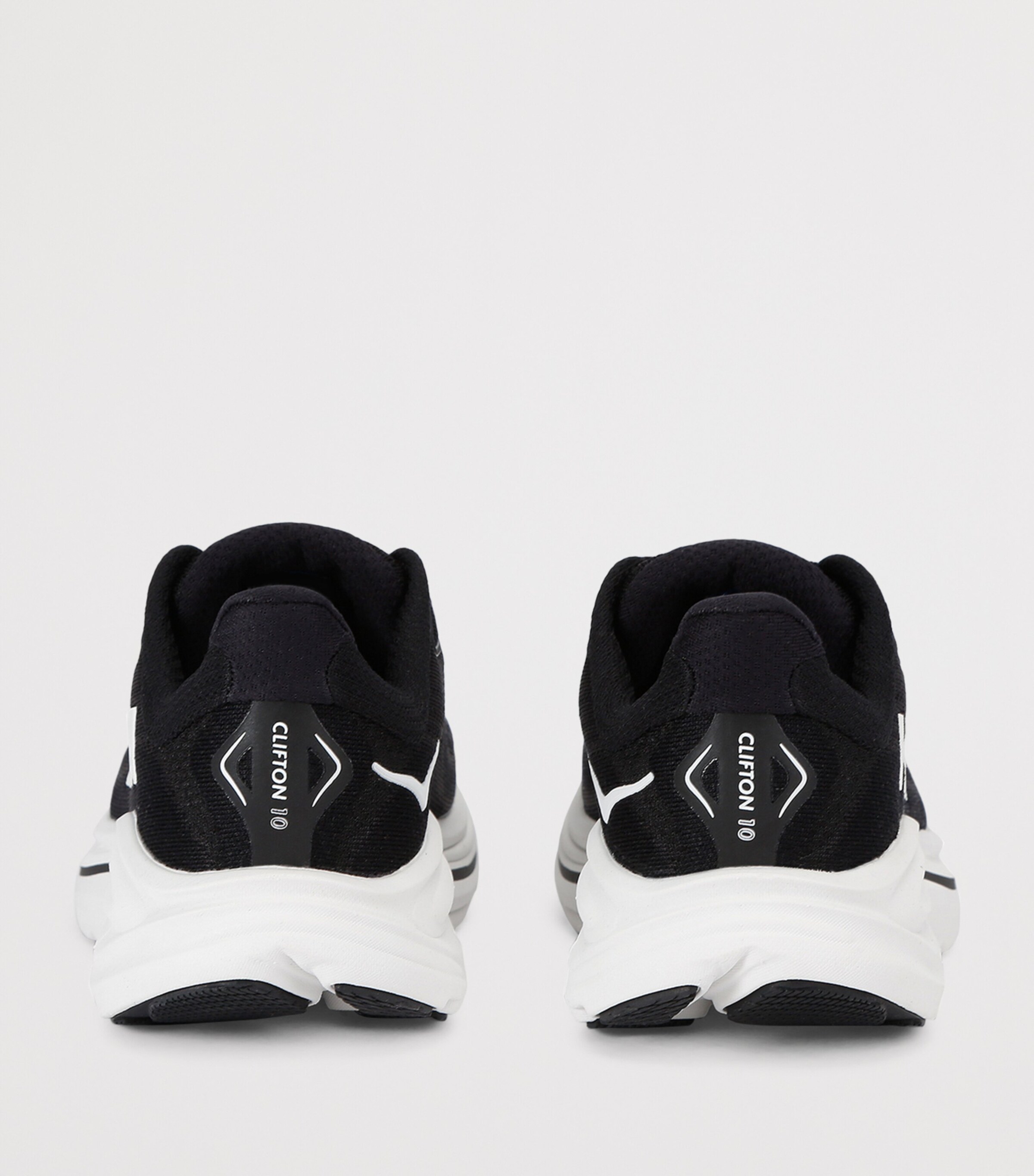 Clifton 10 Trainers BLK/WHITE Image 2