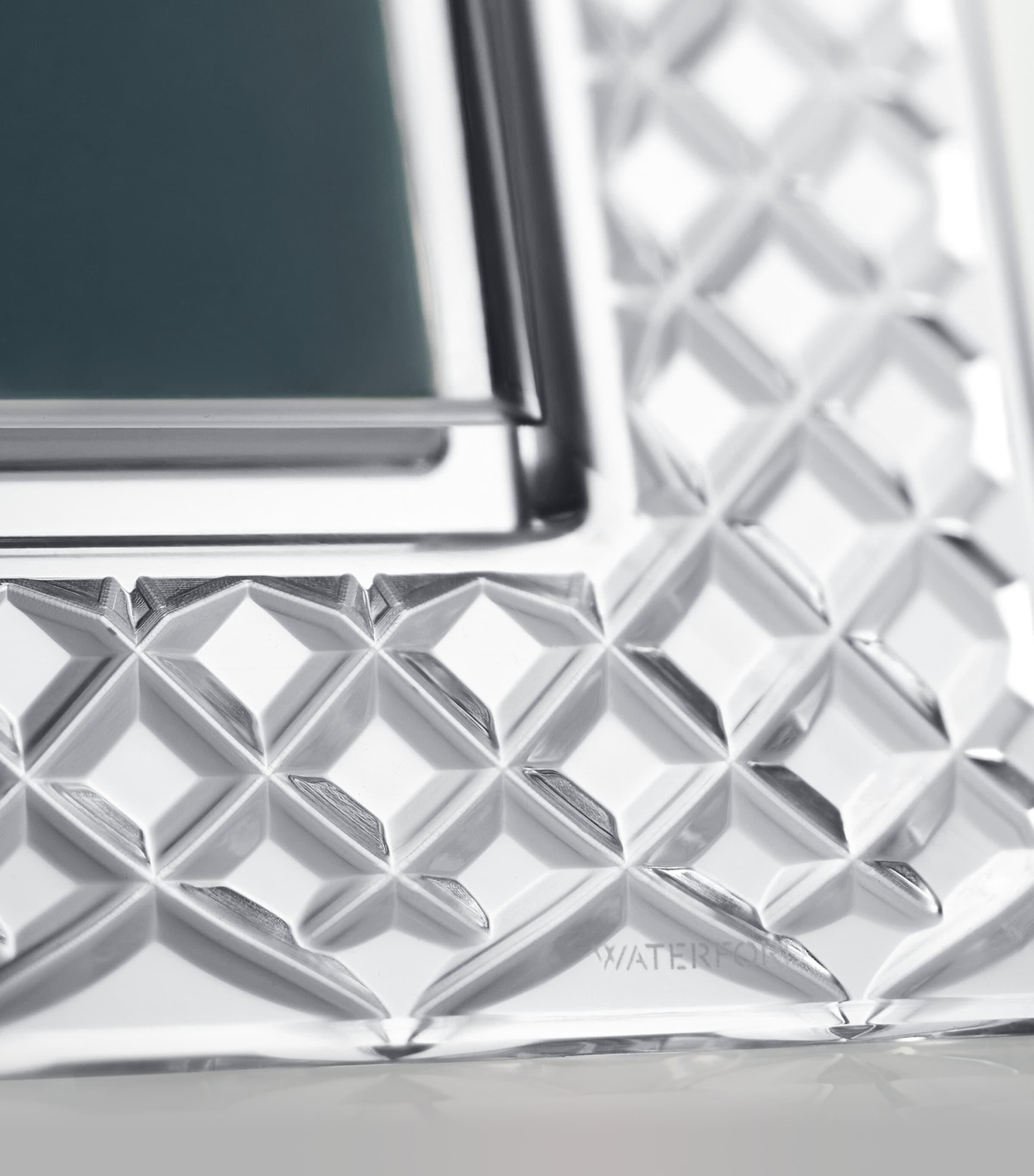 Crystal Celebrations Photo Frame (5'' x 7'') CLEAR Image 4