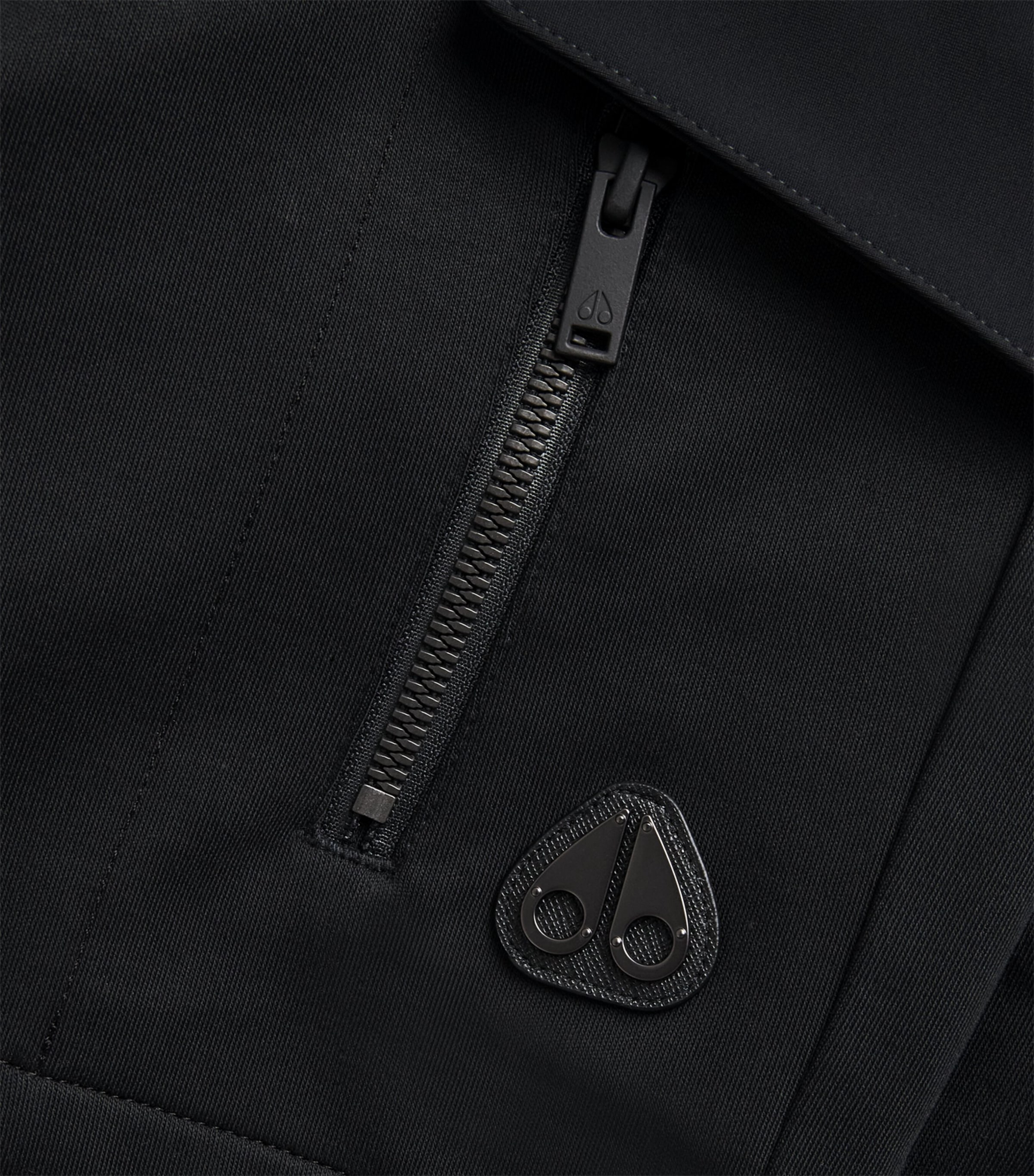 Moose Knuckles Mens Dalon Cargo Sweatshorts Black Image 6