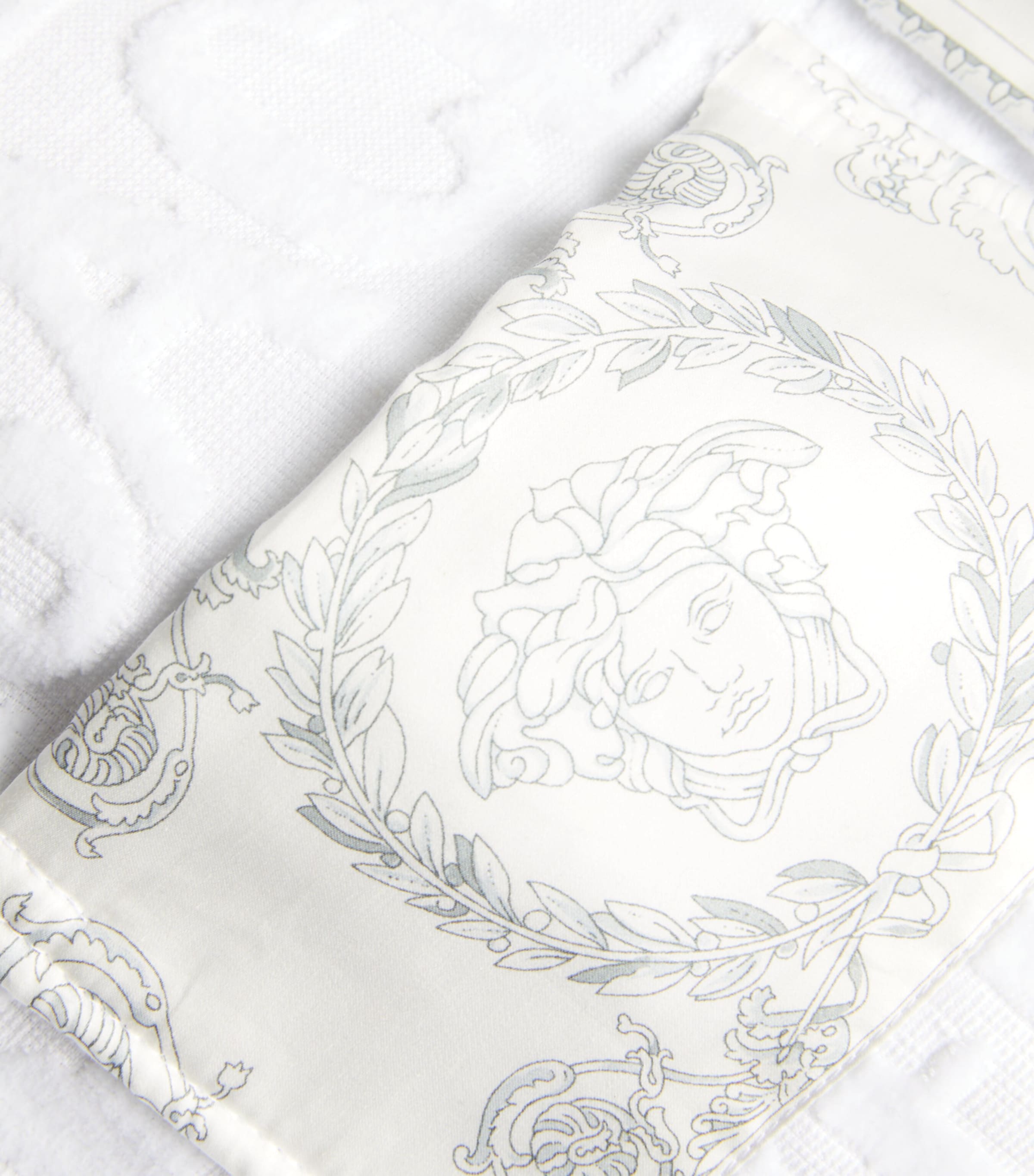 Versace Baroque Bath Robe Wht/wht Image 4