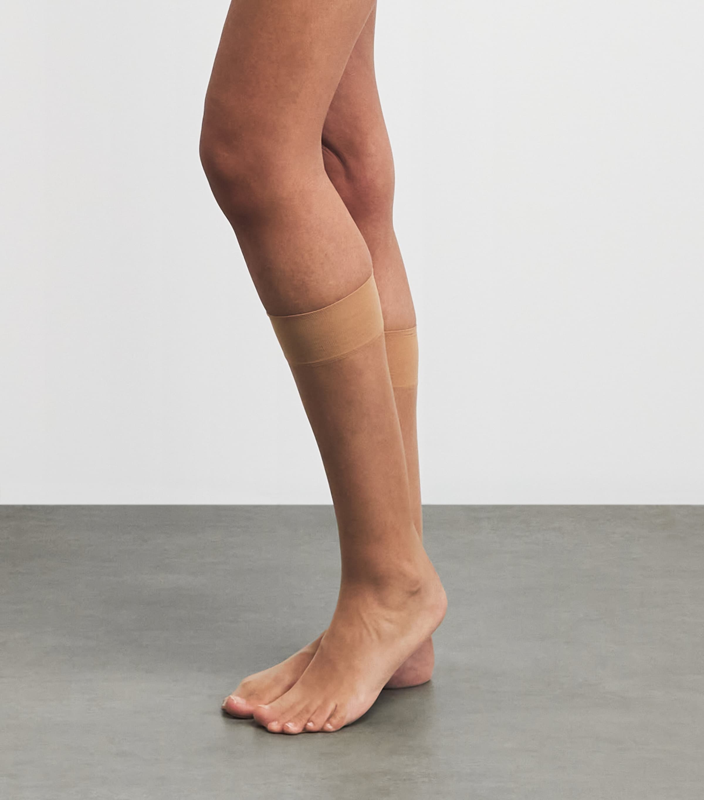 Falke Womens Shelina 12 Knee-High Socks Powder Image 2