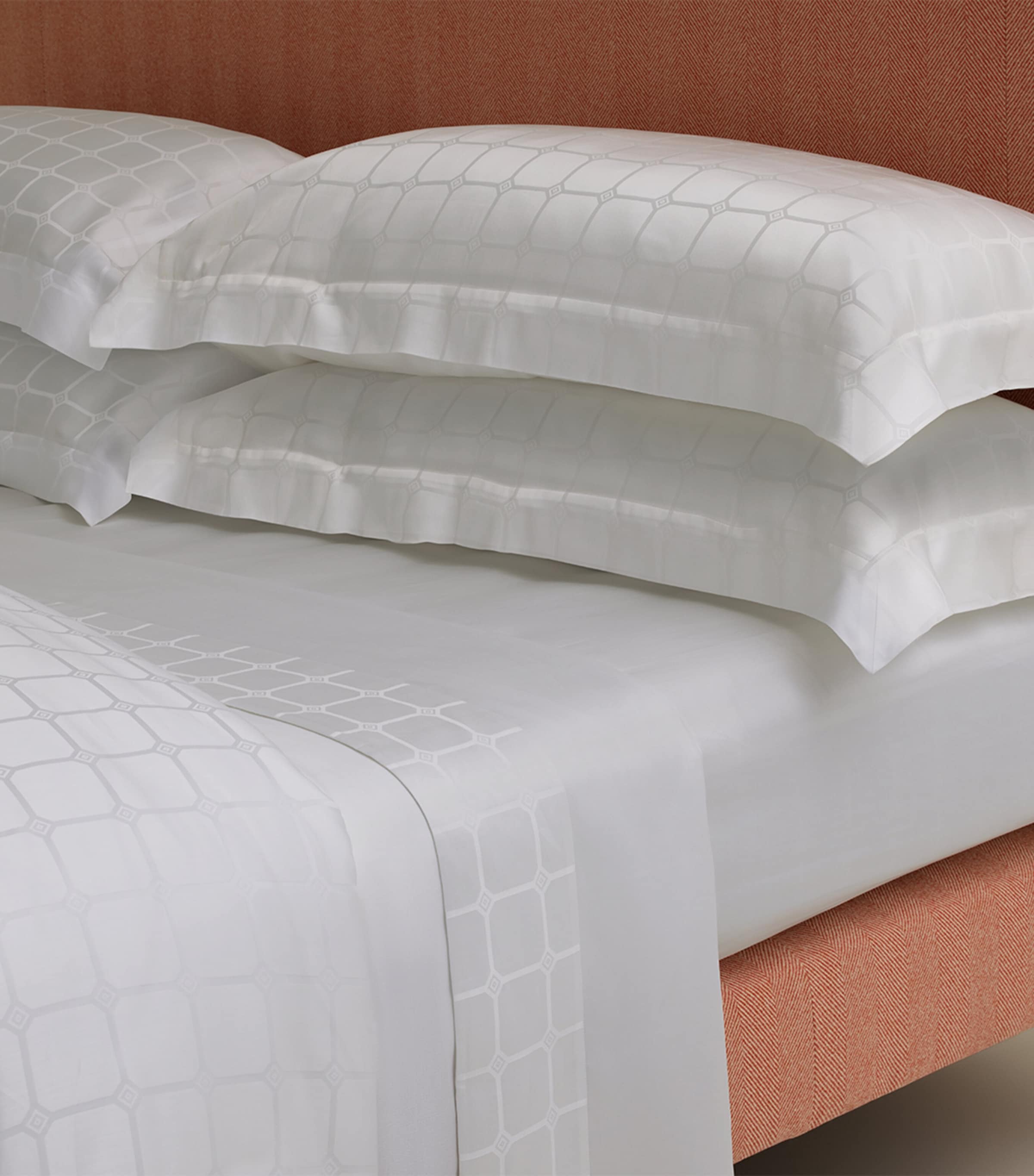 The Trellis King Jacquard Duvet Cover Set (230cm x 220cm) WHITE Image 2