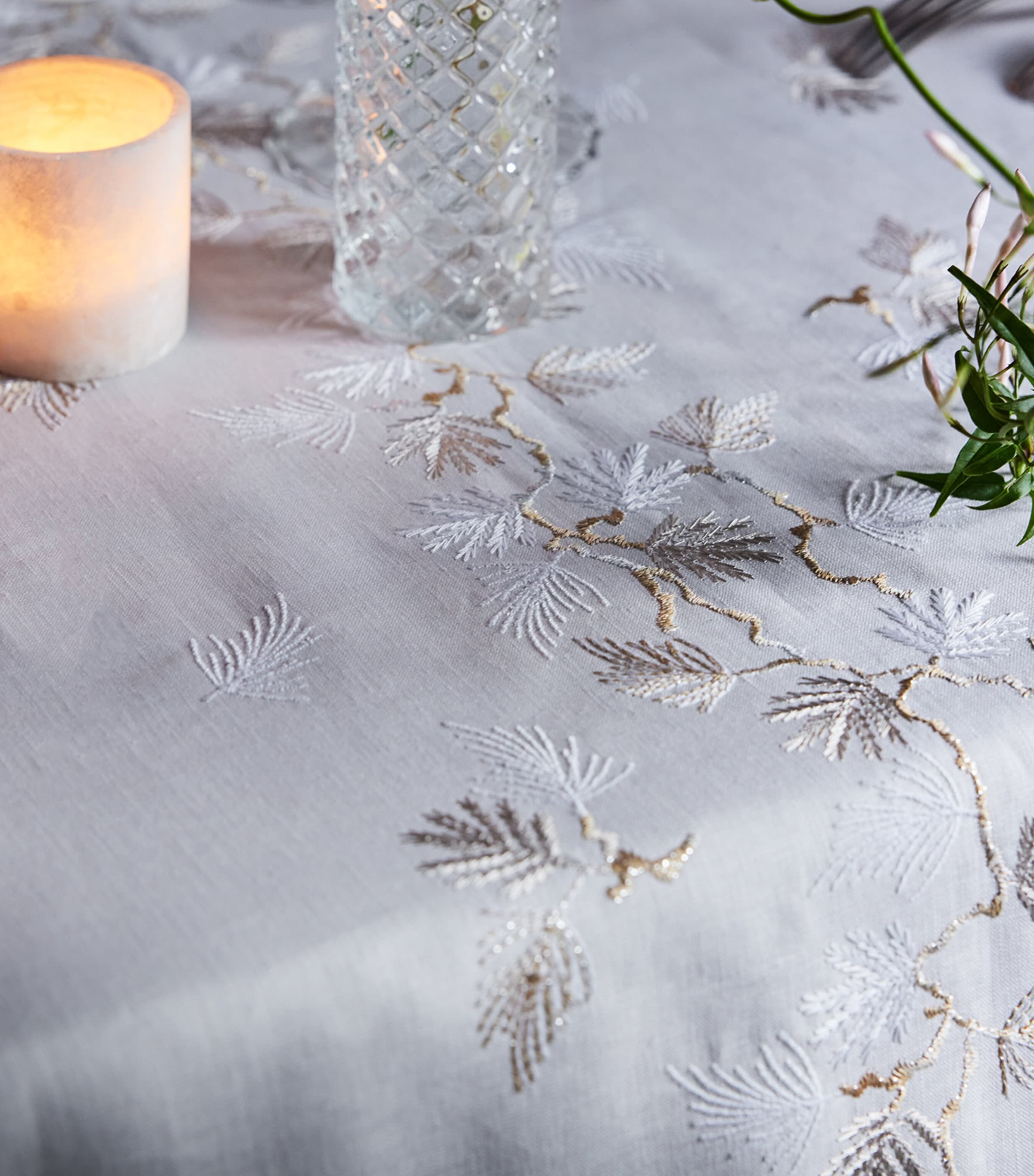 Linen Embroidered Tablecloth (170cm x 320cm) SIUGE SR Image 4
