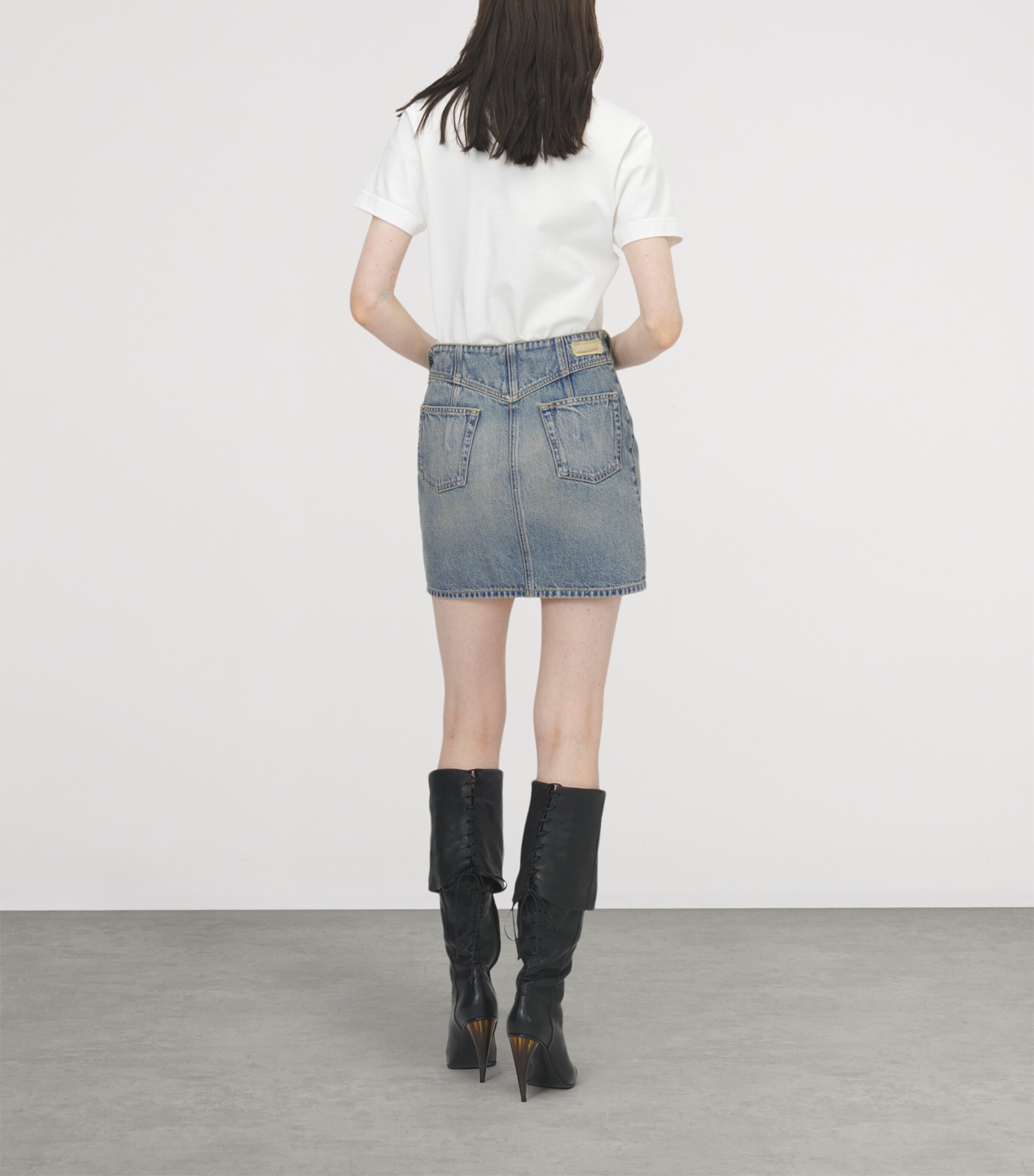 McQueen Womens Embroidered Logo T-Shirt Image 3