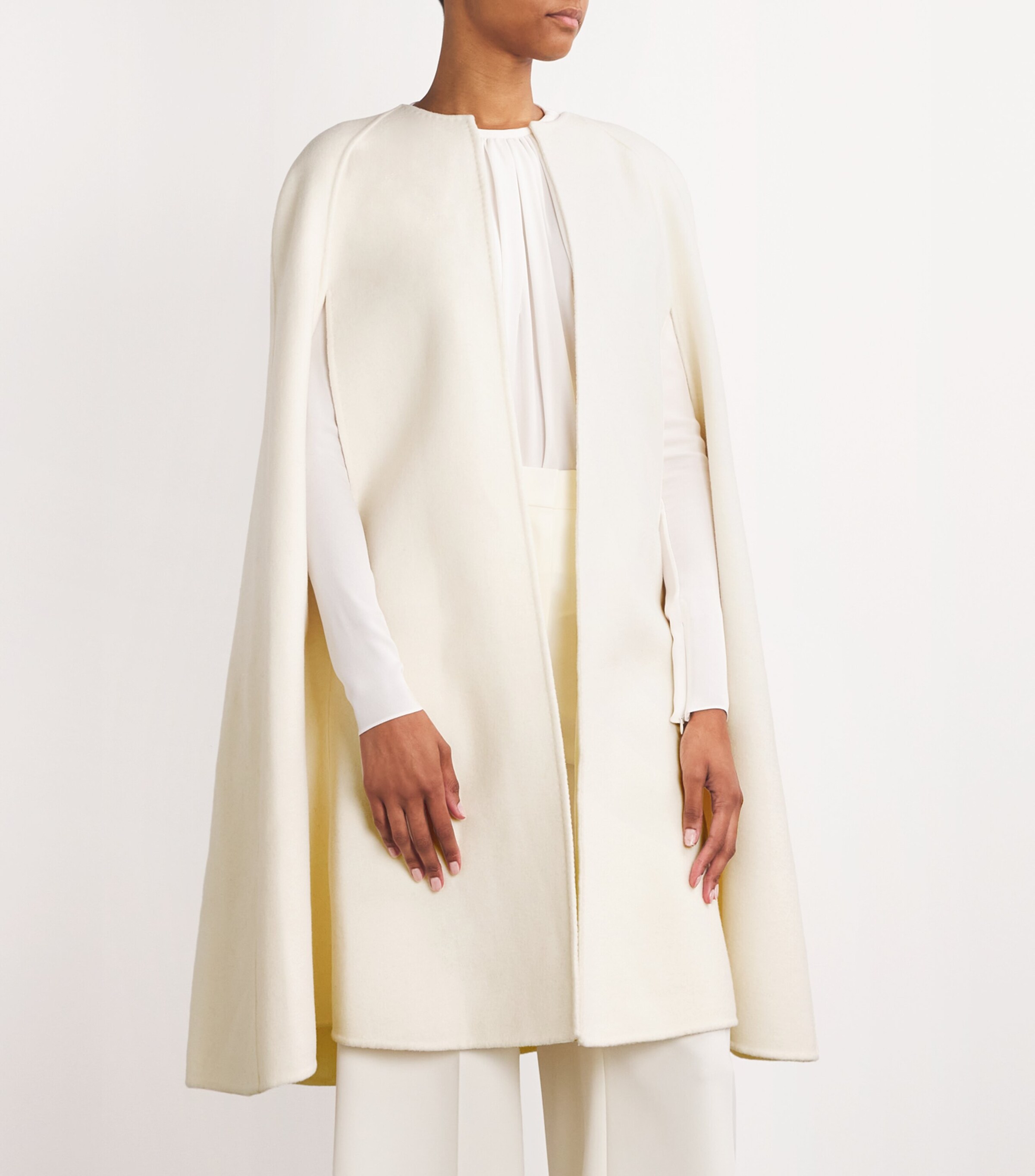 Cashmere Monceau Cape PEARL Image 3