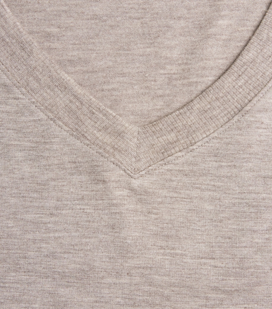 Hanro Mens Casuals V-Neck T-Shirt Hazelnut Melang Image 6