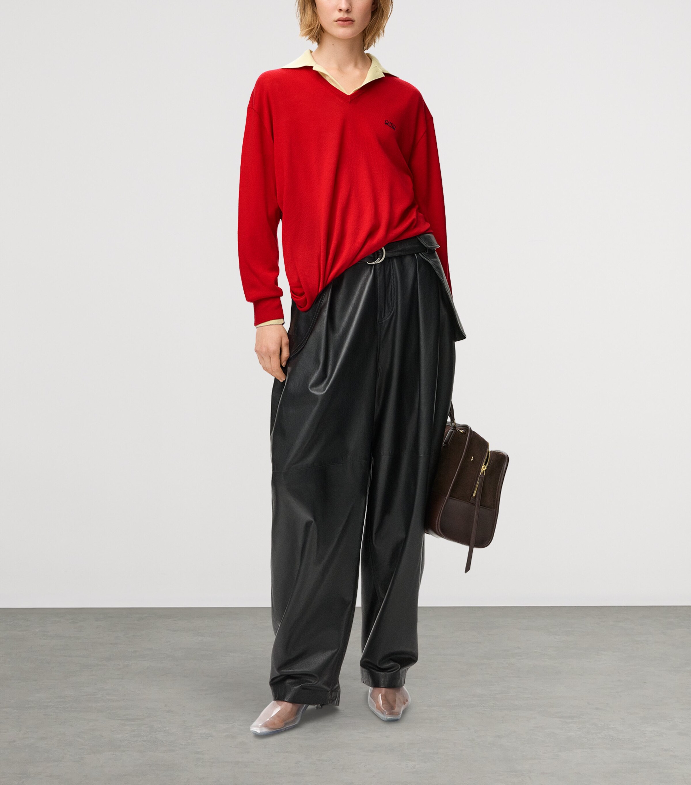 LOEWE Womens Wool-Blend V-Neck Sweater Red Image 2