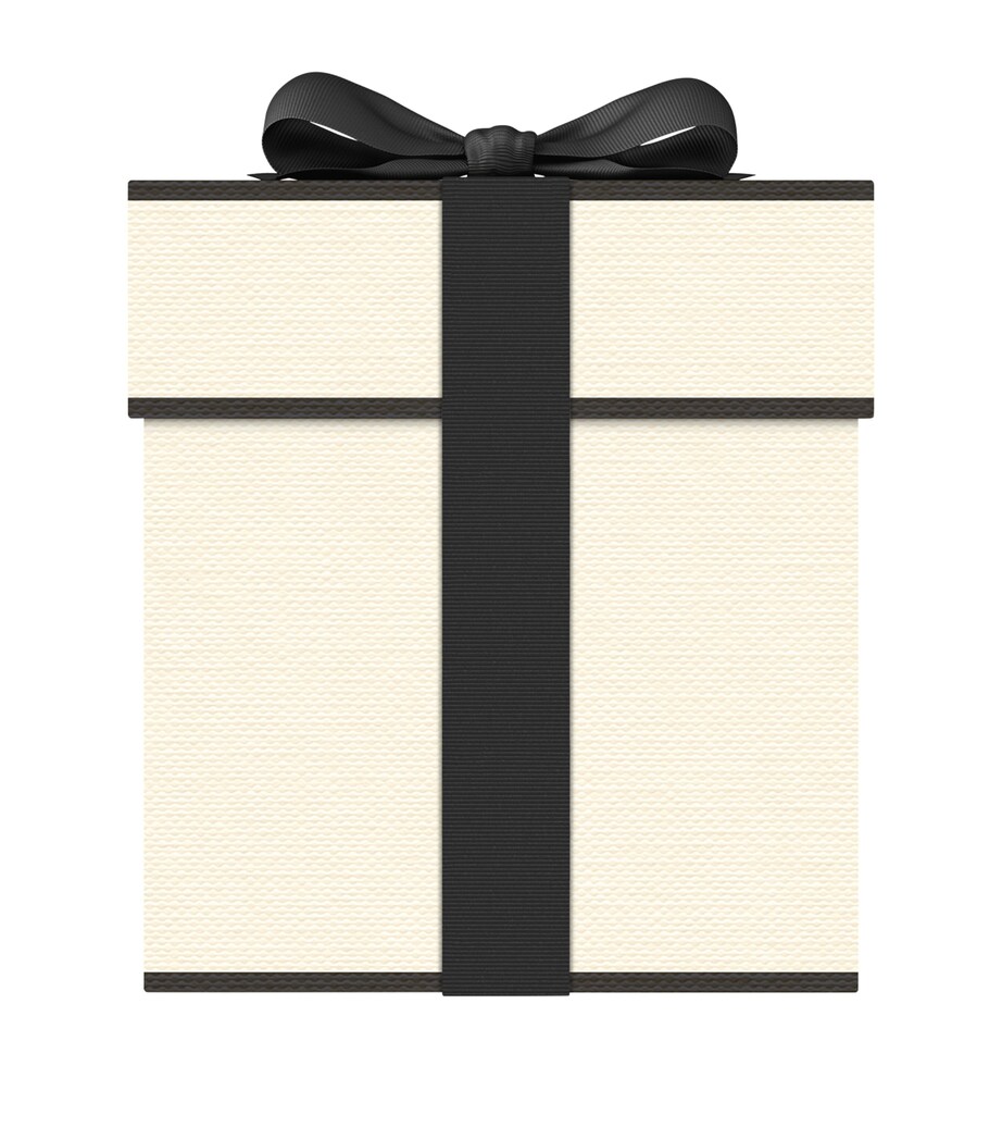 Hemlock & Bergamot Charity Classic Candle (200g) NO COLOUR Image 4