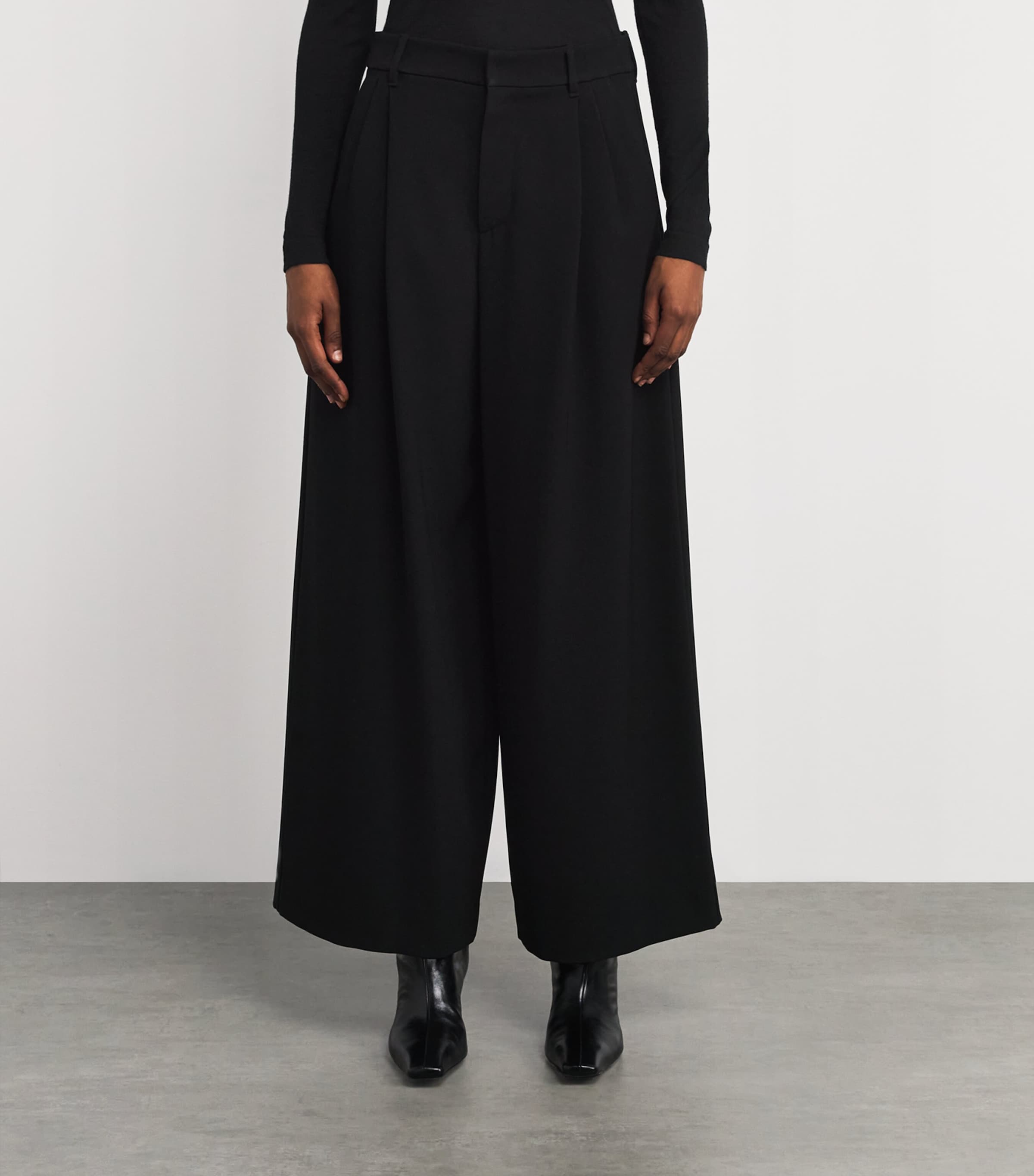 Double-Pleat Wide-Leg Trousers BLACK Image 3