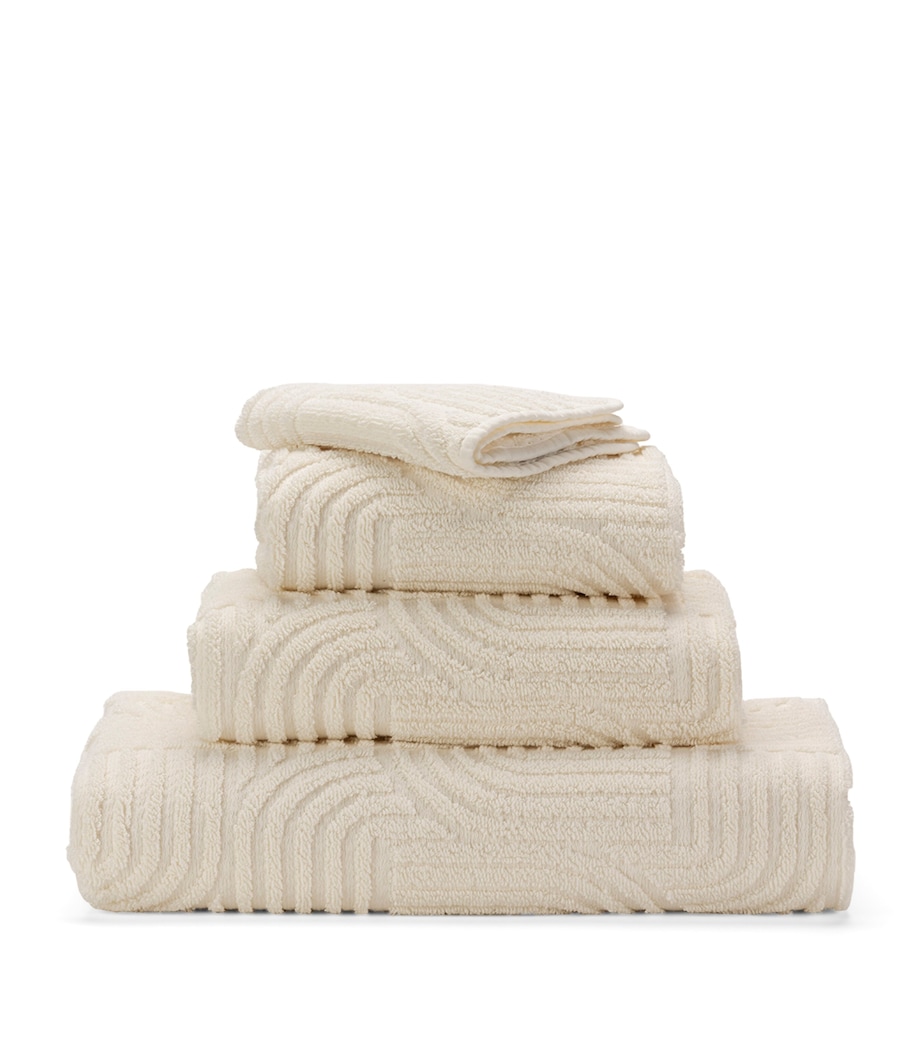 Egyptian Cotton Olly Face Cloth (30cm x 30cm) 103 IVORY Image 1