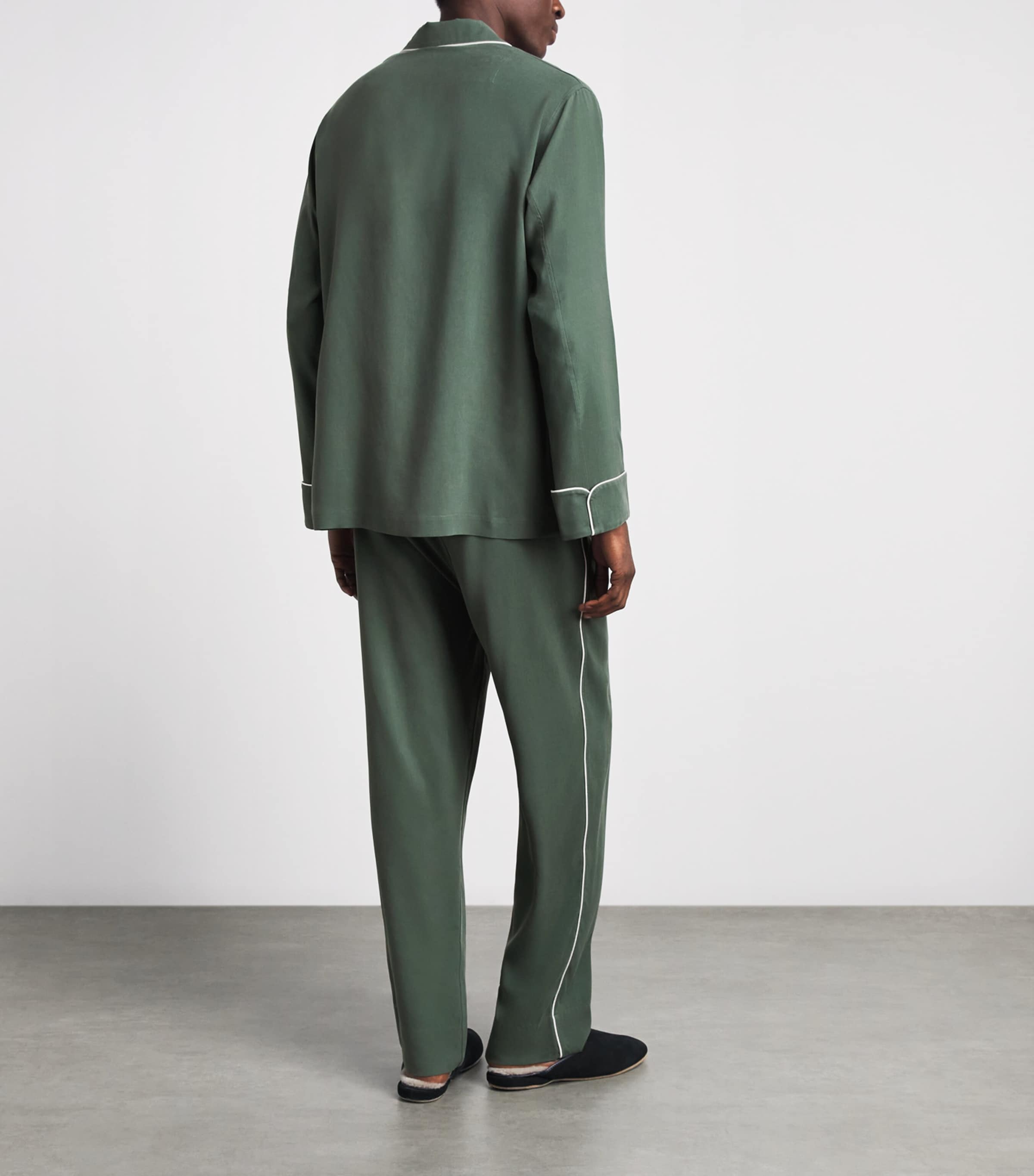 Olivia von Halle Mens Silk Twill Laurent Pyjama Set Forest Image 4