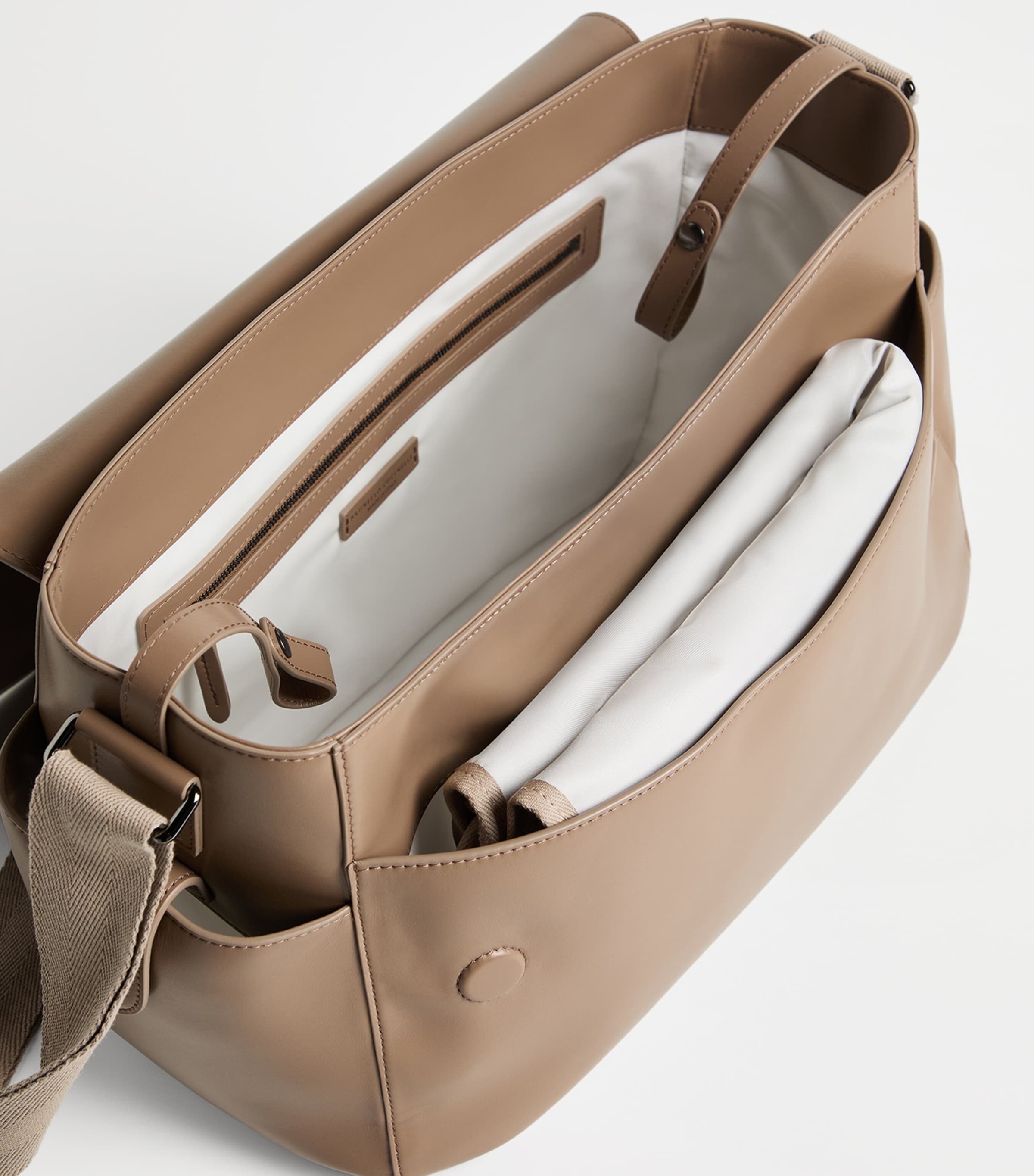 Brunello Cucinelli Kids Leather Baby Bernie Changing Bag Image 2