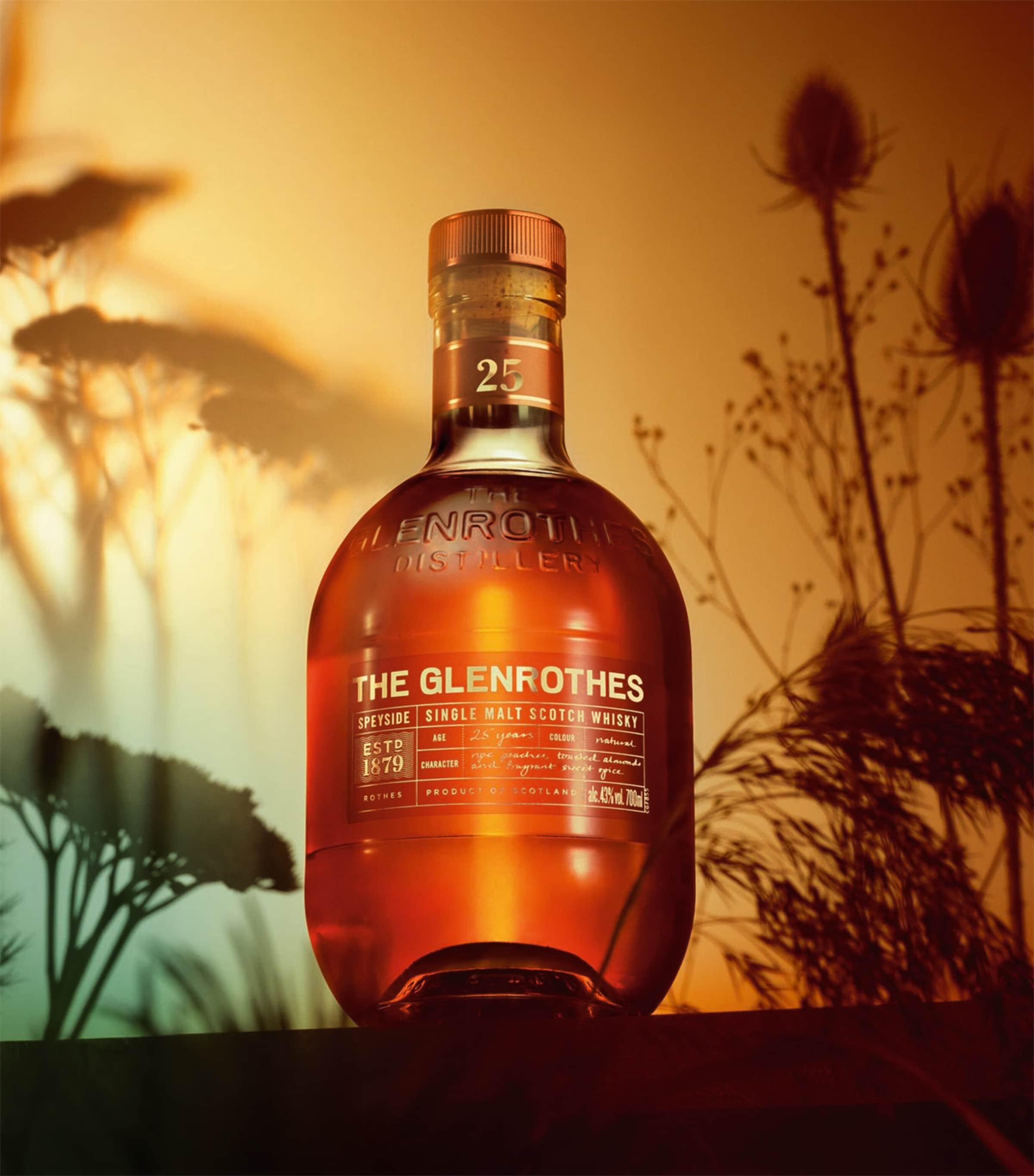 THE GLENROTHES The Glenrothes 25 Year Old (70cl) Image 2