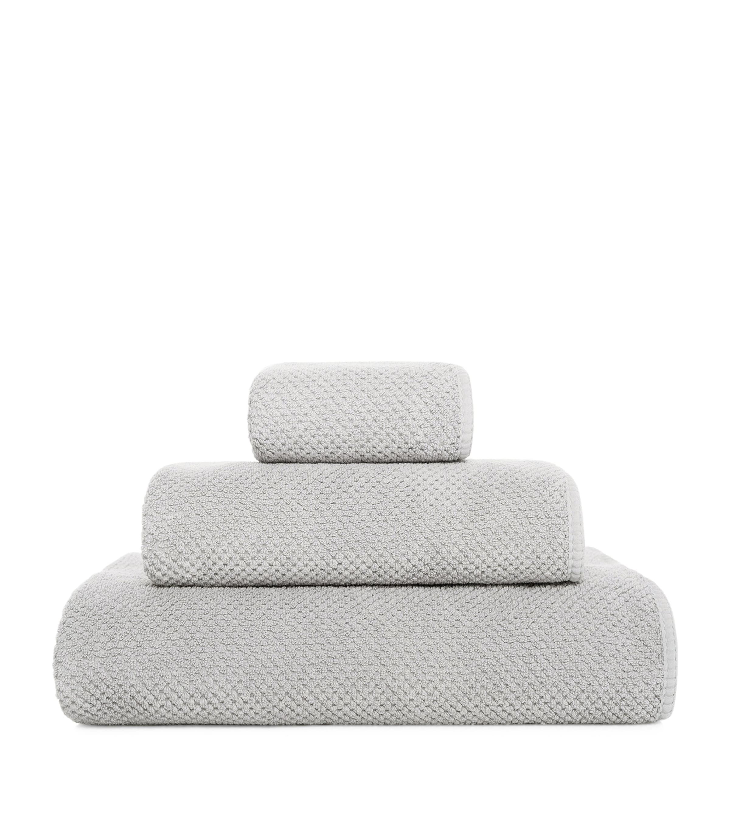 Graccioza Bee Waffle Extra Large Hand Towel In Gray