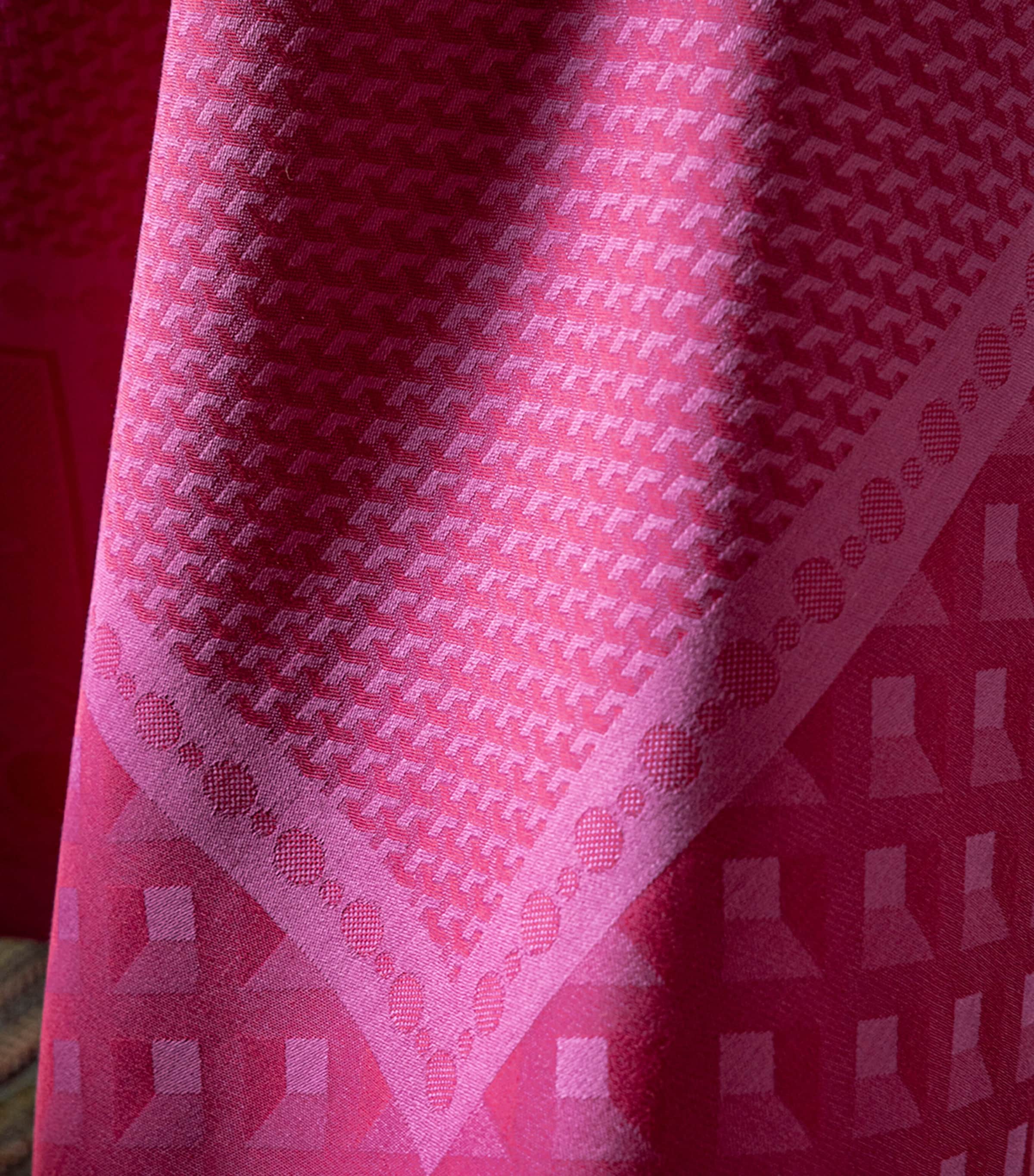 Le Jacquard Français Palais Tablecloth (175cm x 250cm) Pink Image 2