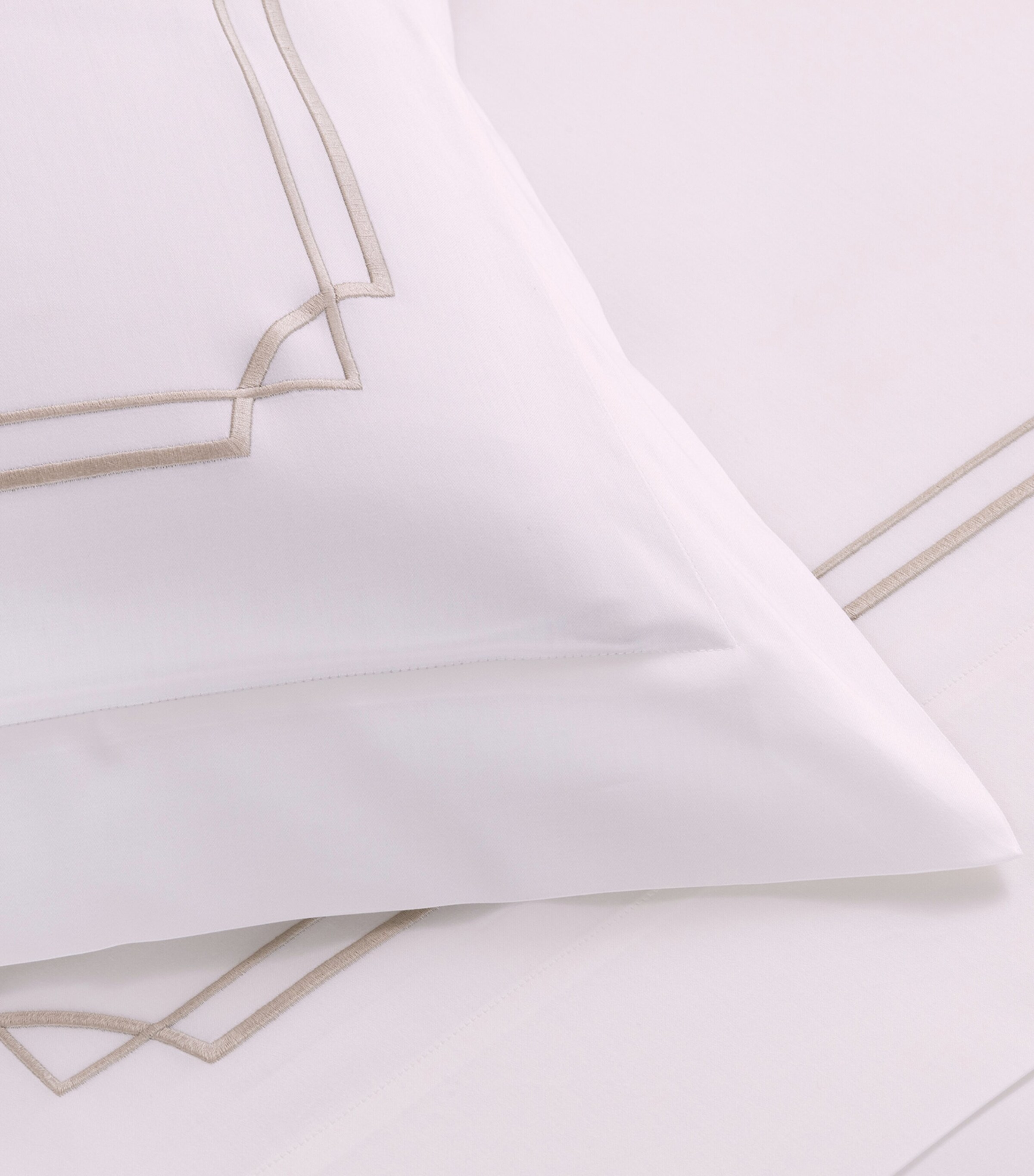 Frette Cotton Layering Embroidery King Sheet Set Milk/savage B Image 4