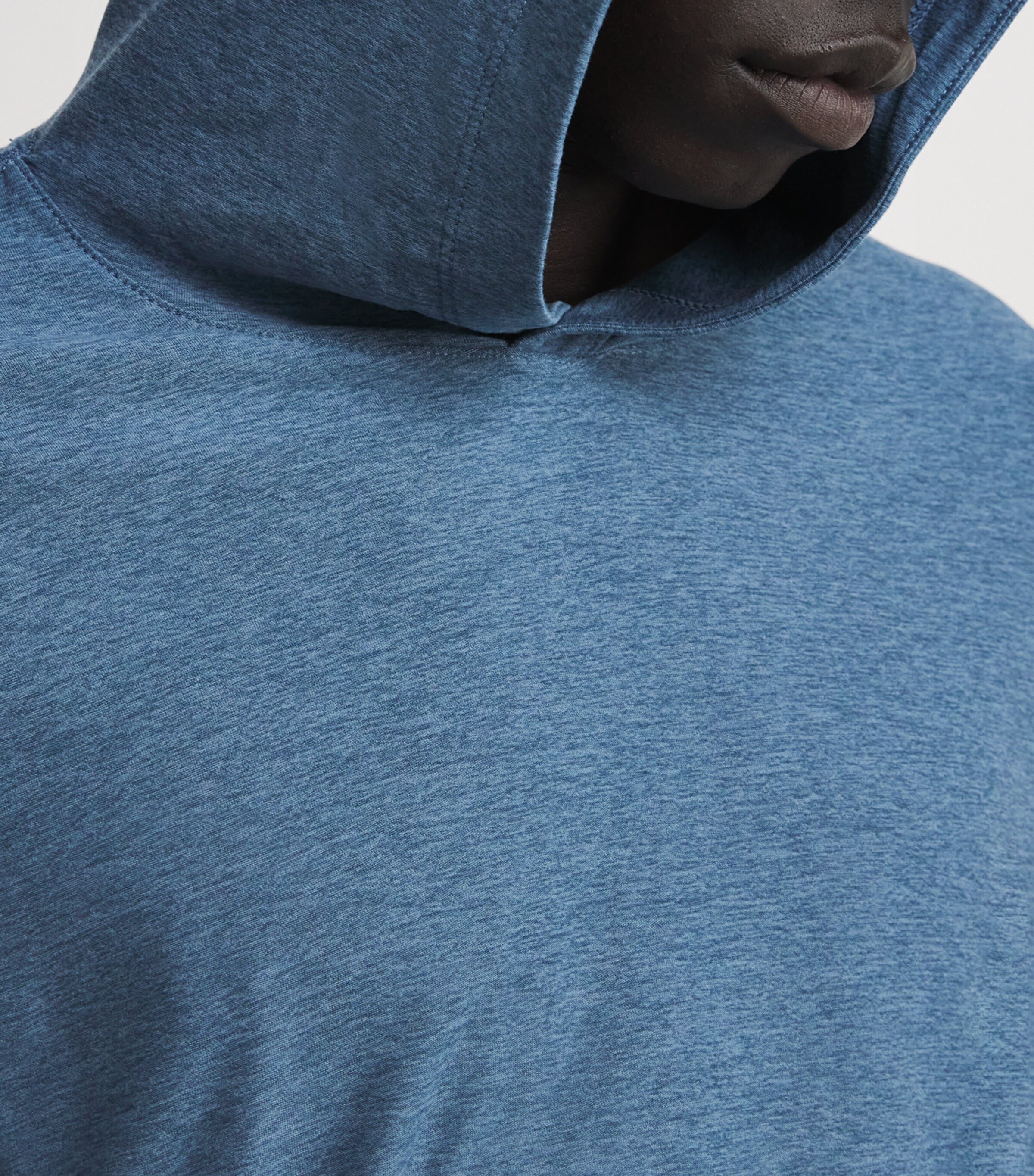 VUORI Mens Strato Tech Hoodie Hpb Pool Blu Heather Image 6