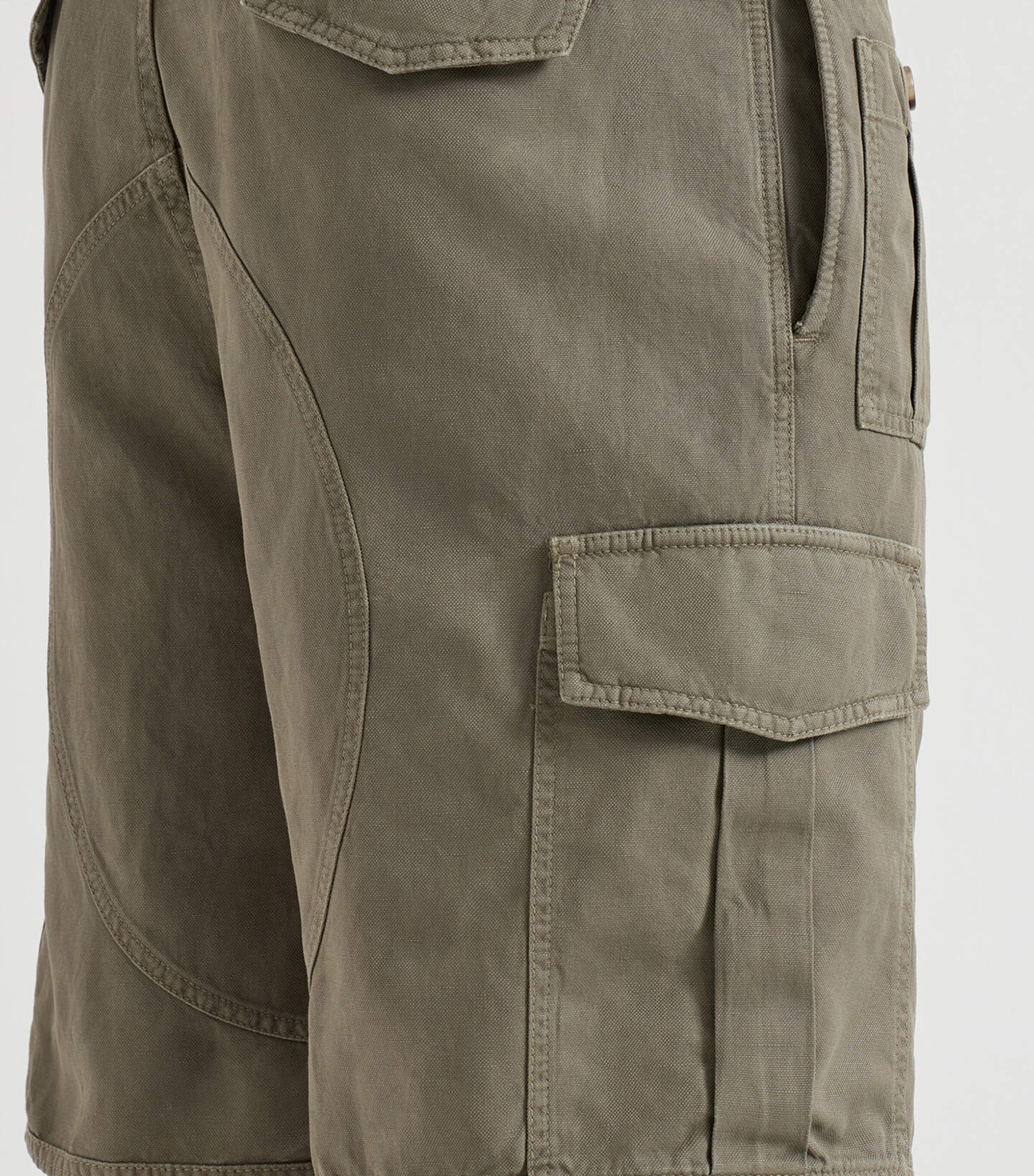 Brunello Cucinelli Mens Cotton-Linen Bermuda Shorts Image 5